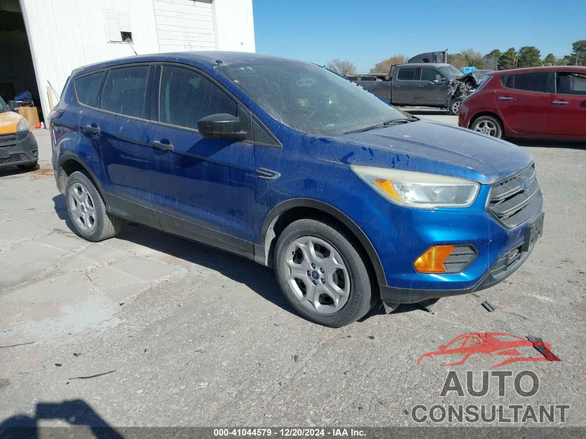 FORD ESCAPE 2017 - 1FMCU0F77HUE15726