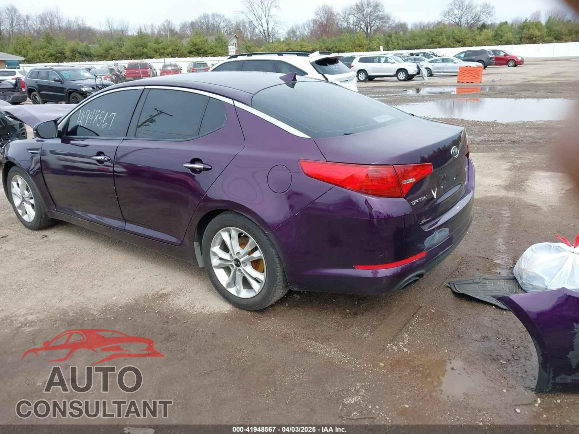 KIA OPTIMA 2011 - KNAGN4A76B5077655