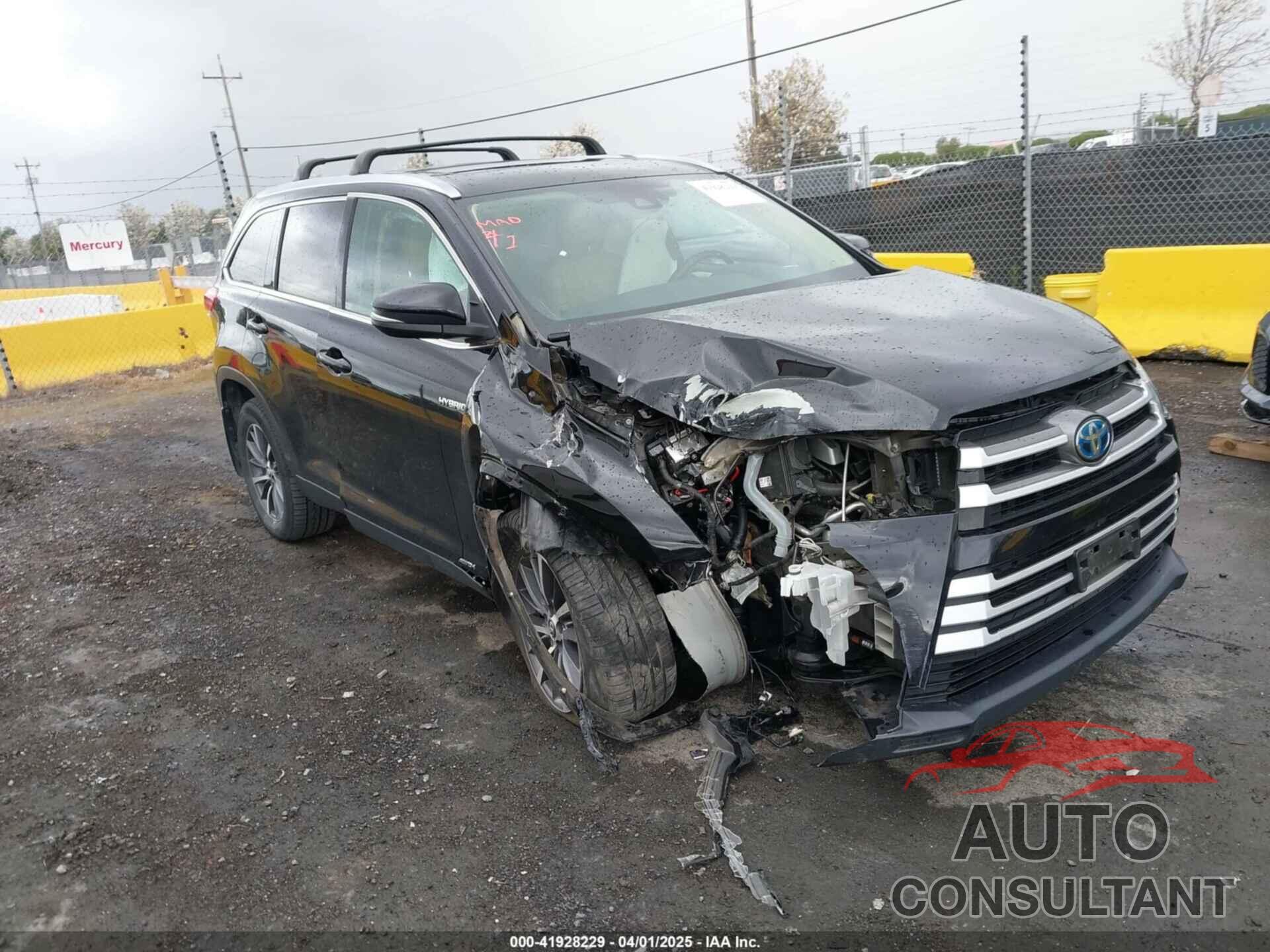 TOYOTA HIGHLANDER HYBRID 2019 - 5TDJGRFH0KS053265