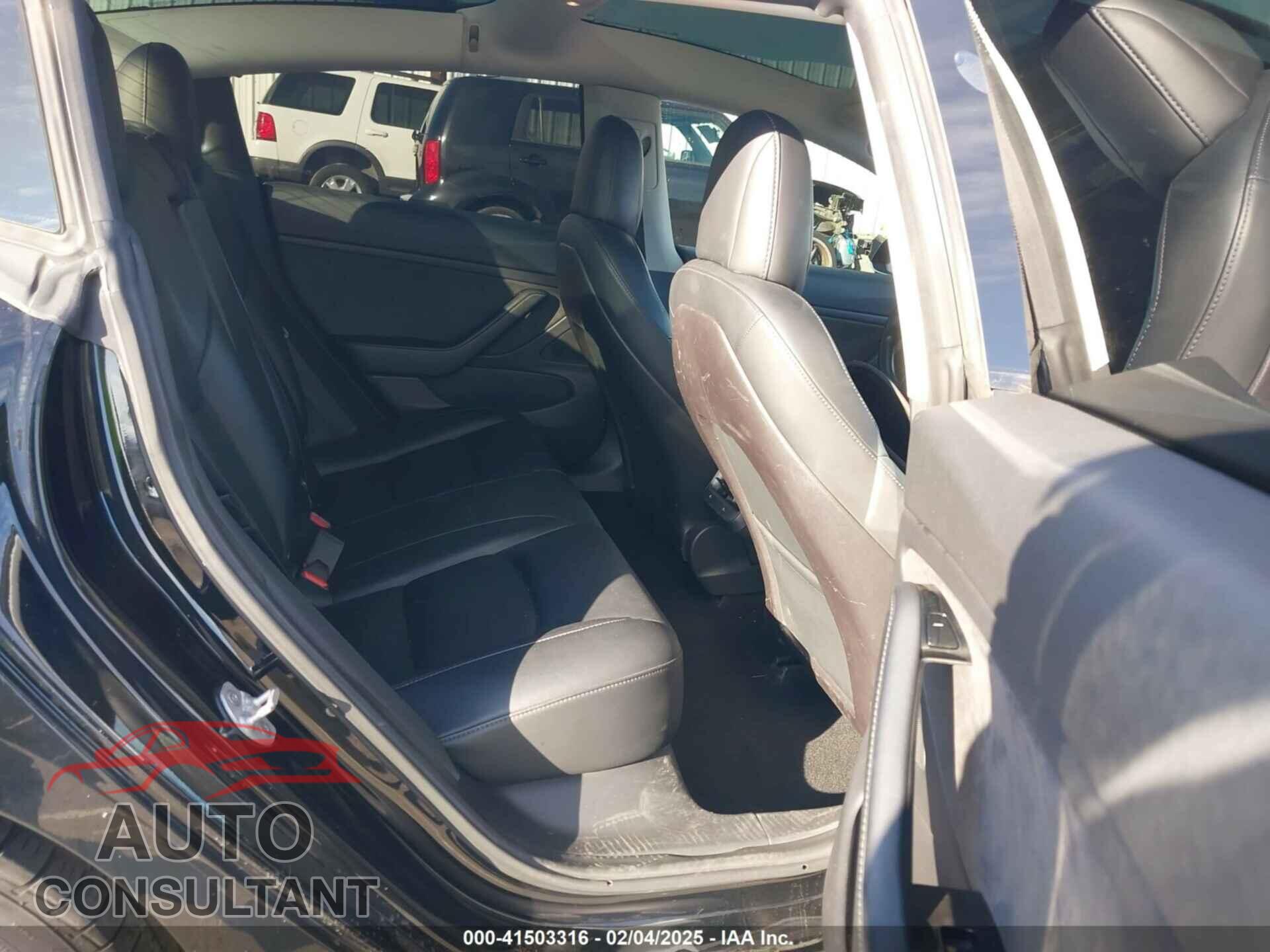 TESLA MODEL 3 2019 - 5YJ3E1EA2KF190829