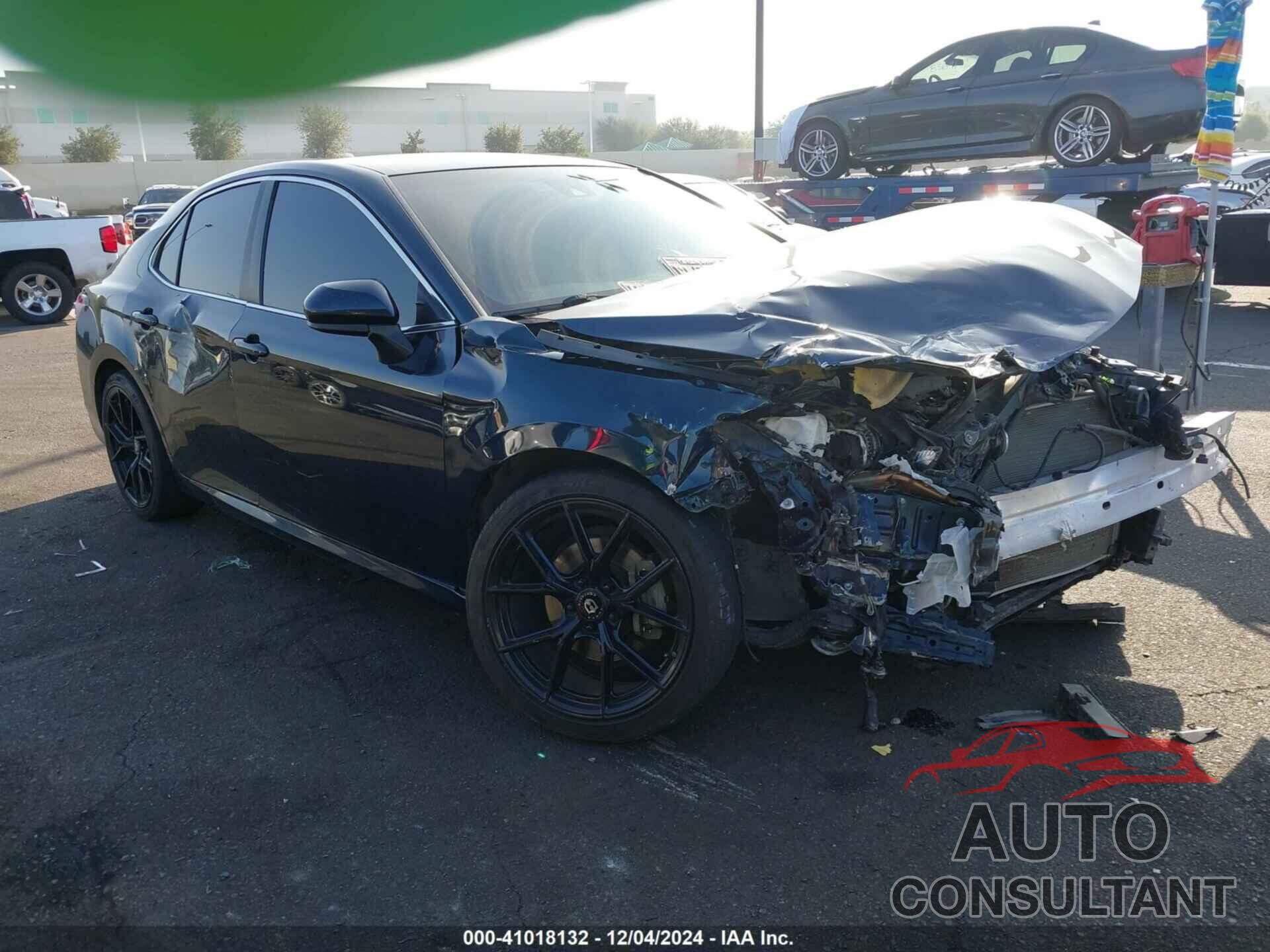 TOYOTA CAMRY 2018 - JTNB11HKXJ3035528