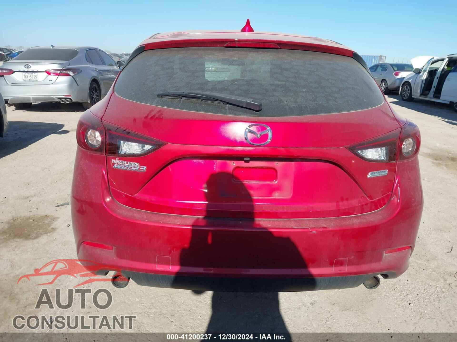 MAZDA MAZDA3 2018 - 3MZBN1L35JM160697