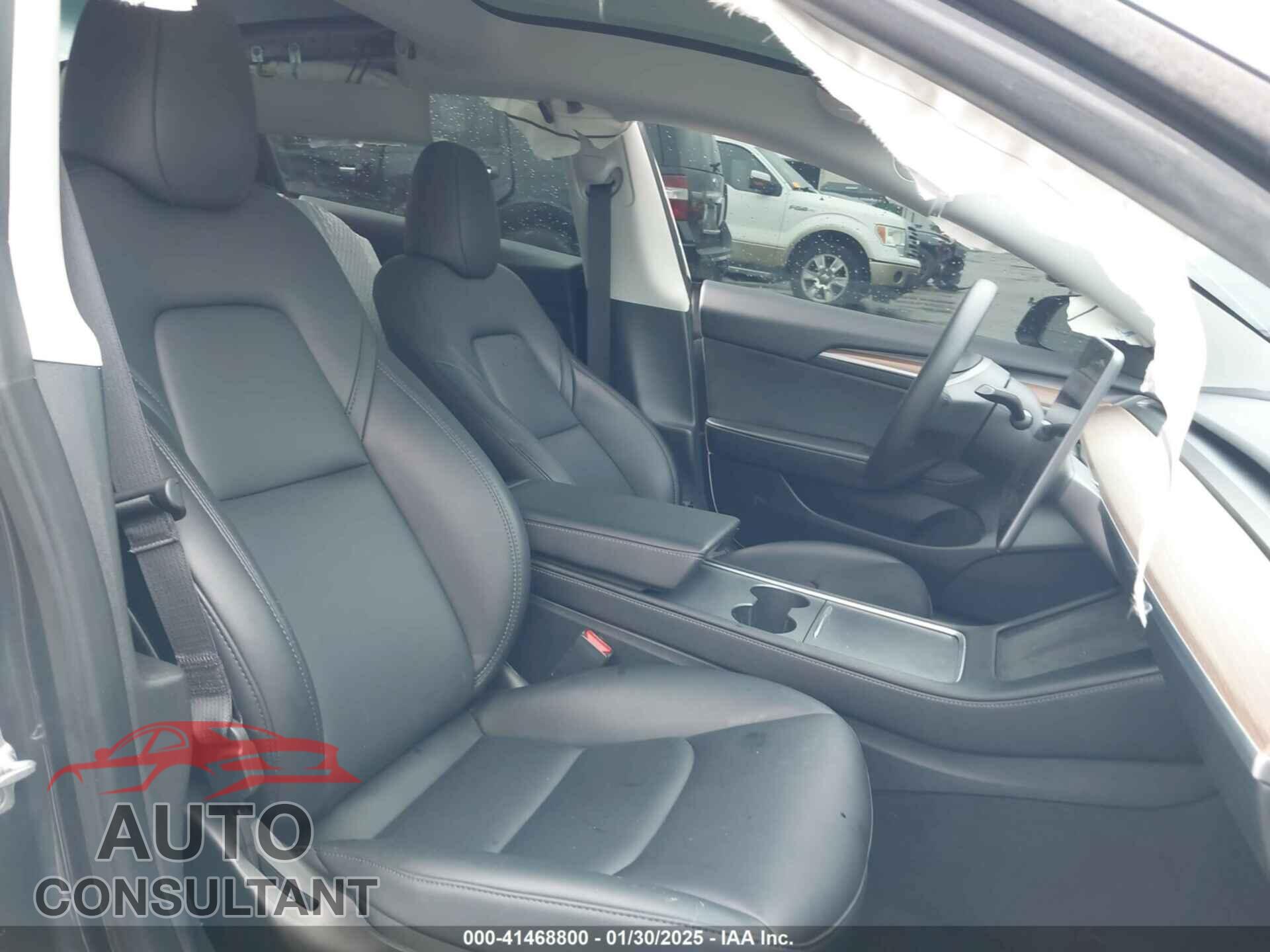 TESLA MODEL 3 2023 - 5YJ3E1EC3PF577351
