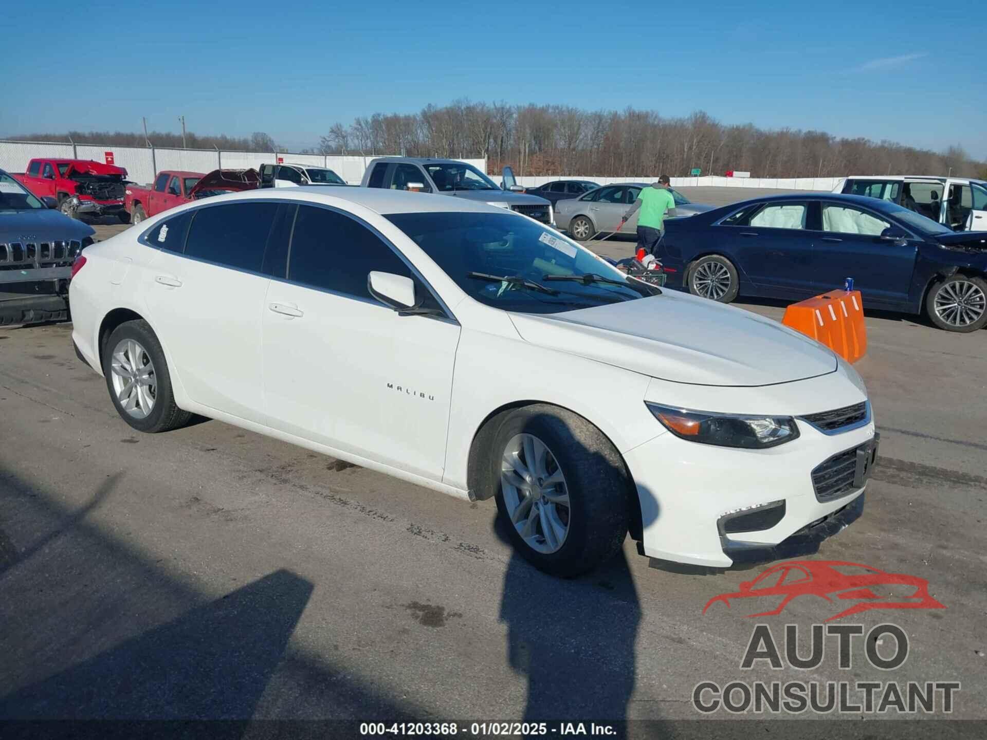 CHEVROLET MALIBU 2017 - 1G1ZE5ST4HF209093