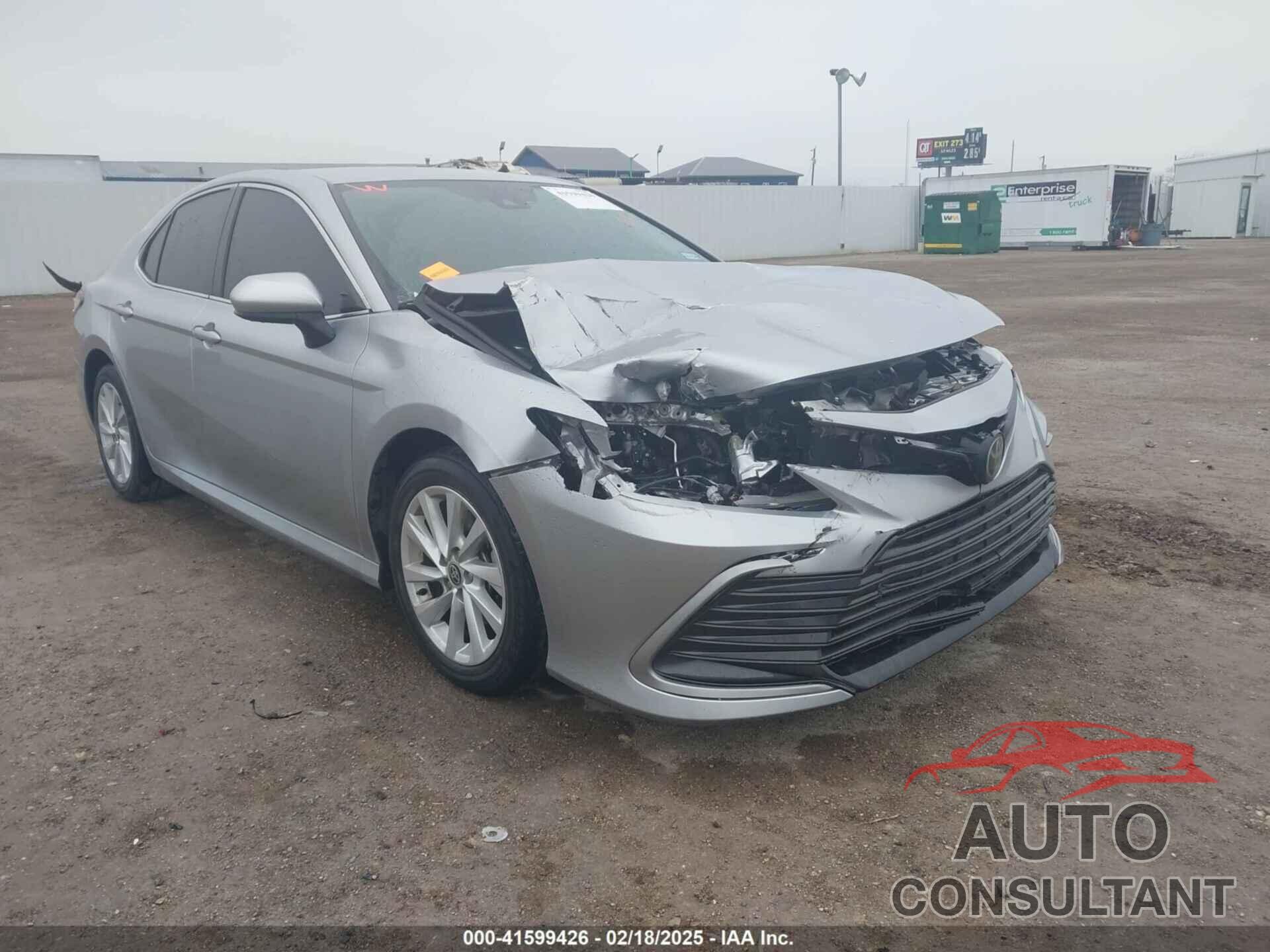 TOYOTA CAMRY 2022 - 4T1C11AKXNU714729
