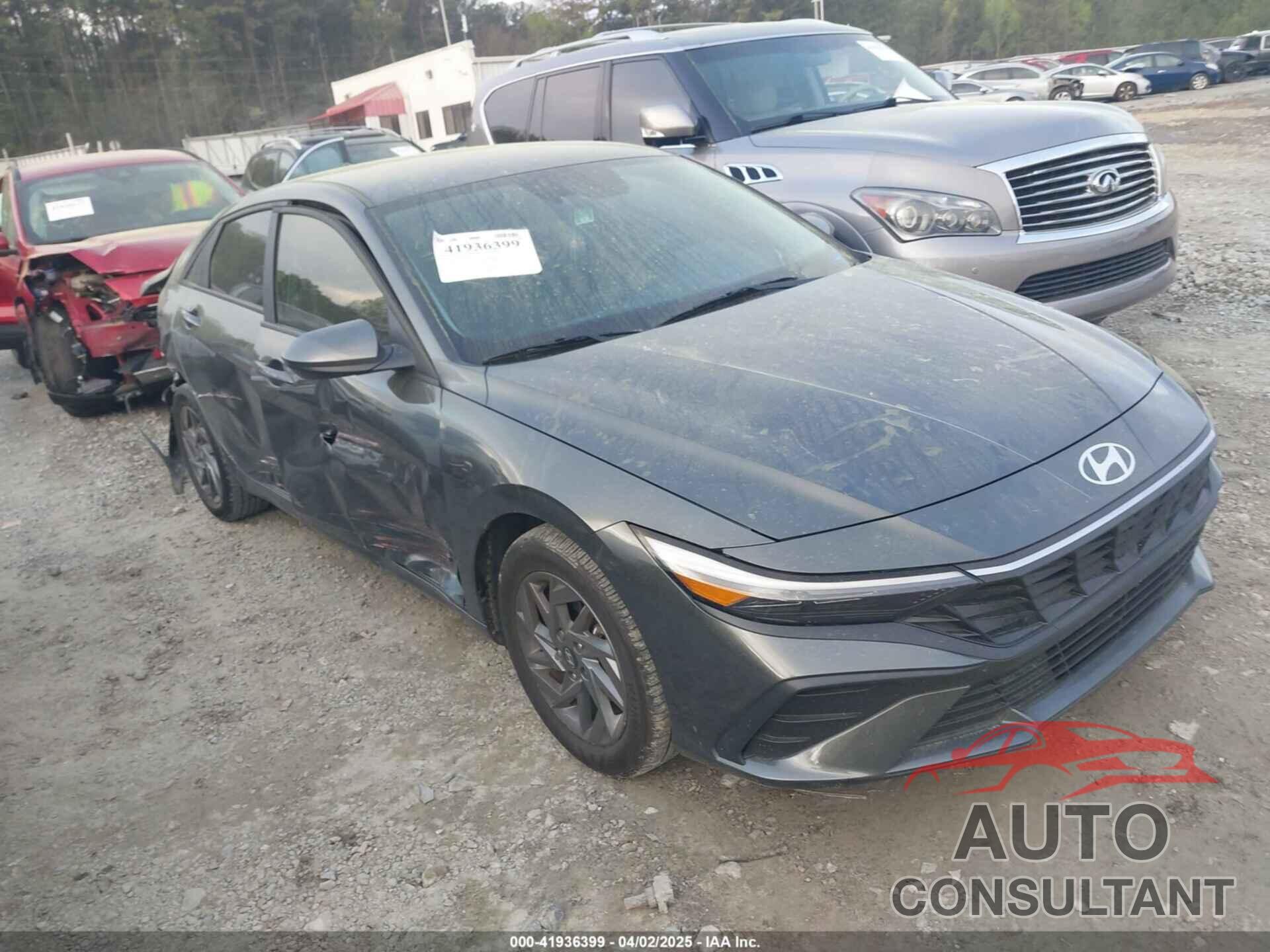 HYUNDAI ELANTRA 2024 - KMHLM4DG3RU685077