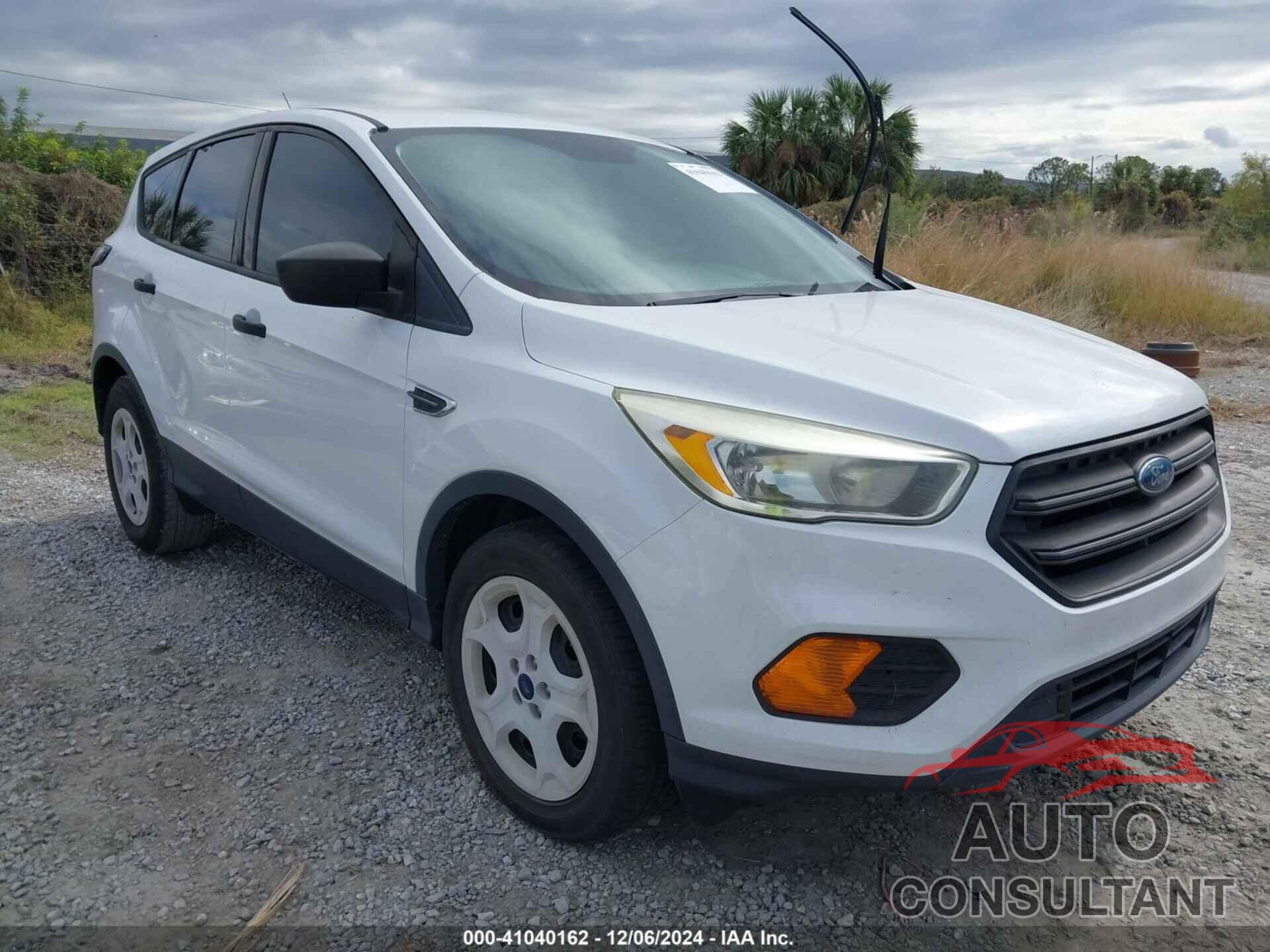 FORD ESCAPE 2017 - 1FMCU0F73HUE20888