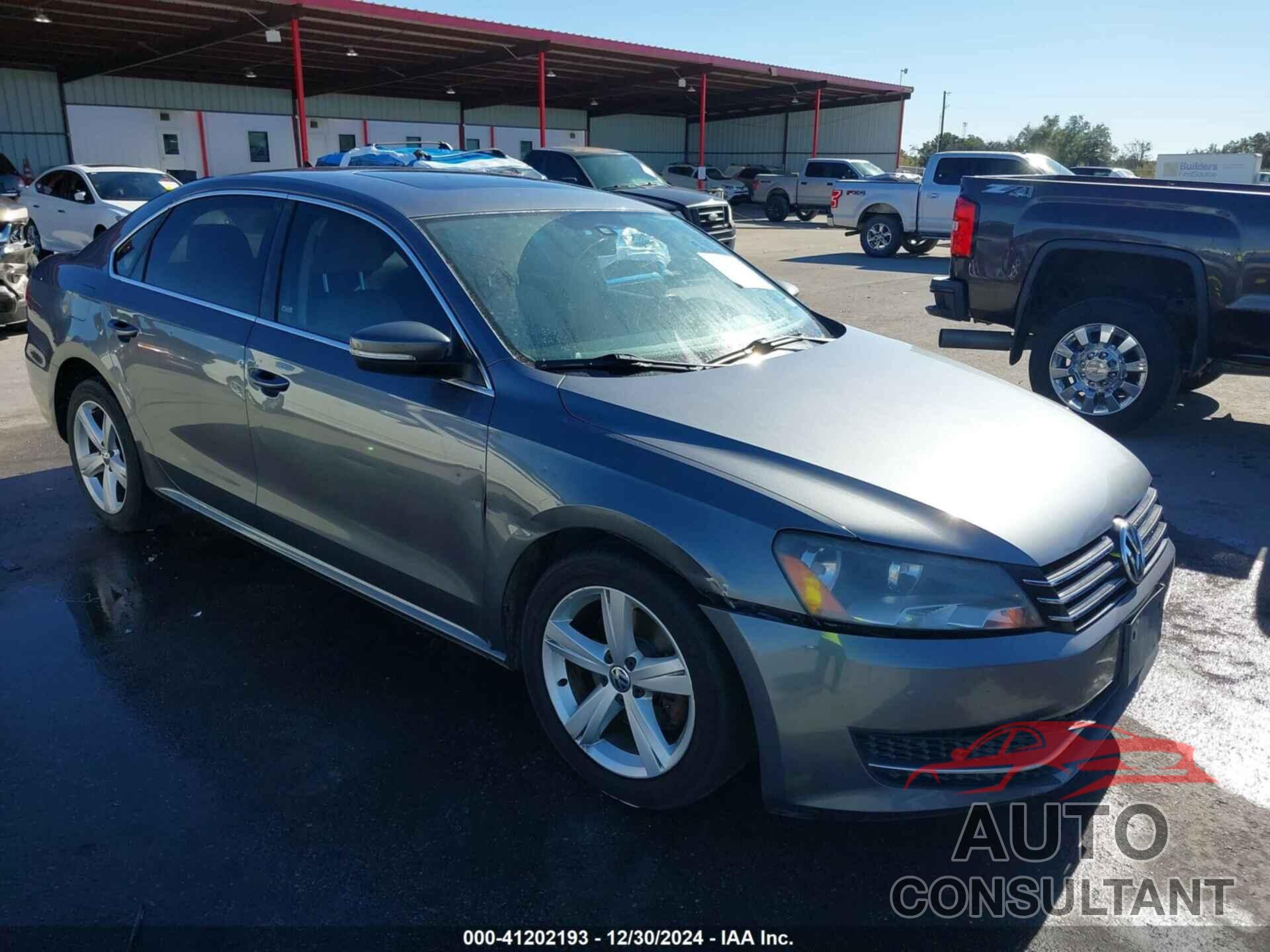 VOLKSWAGEN PASSAT 2013 - 1VWBP7A37DC119686