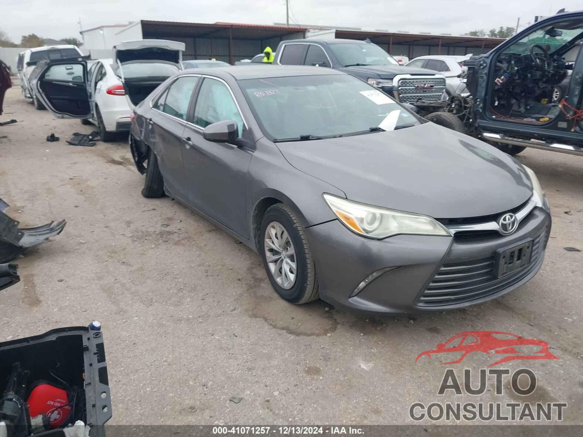 TOYOTA CAMRY 2015 - 4T4BF1FK8FR514090