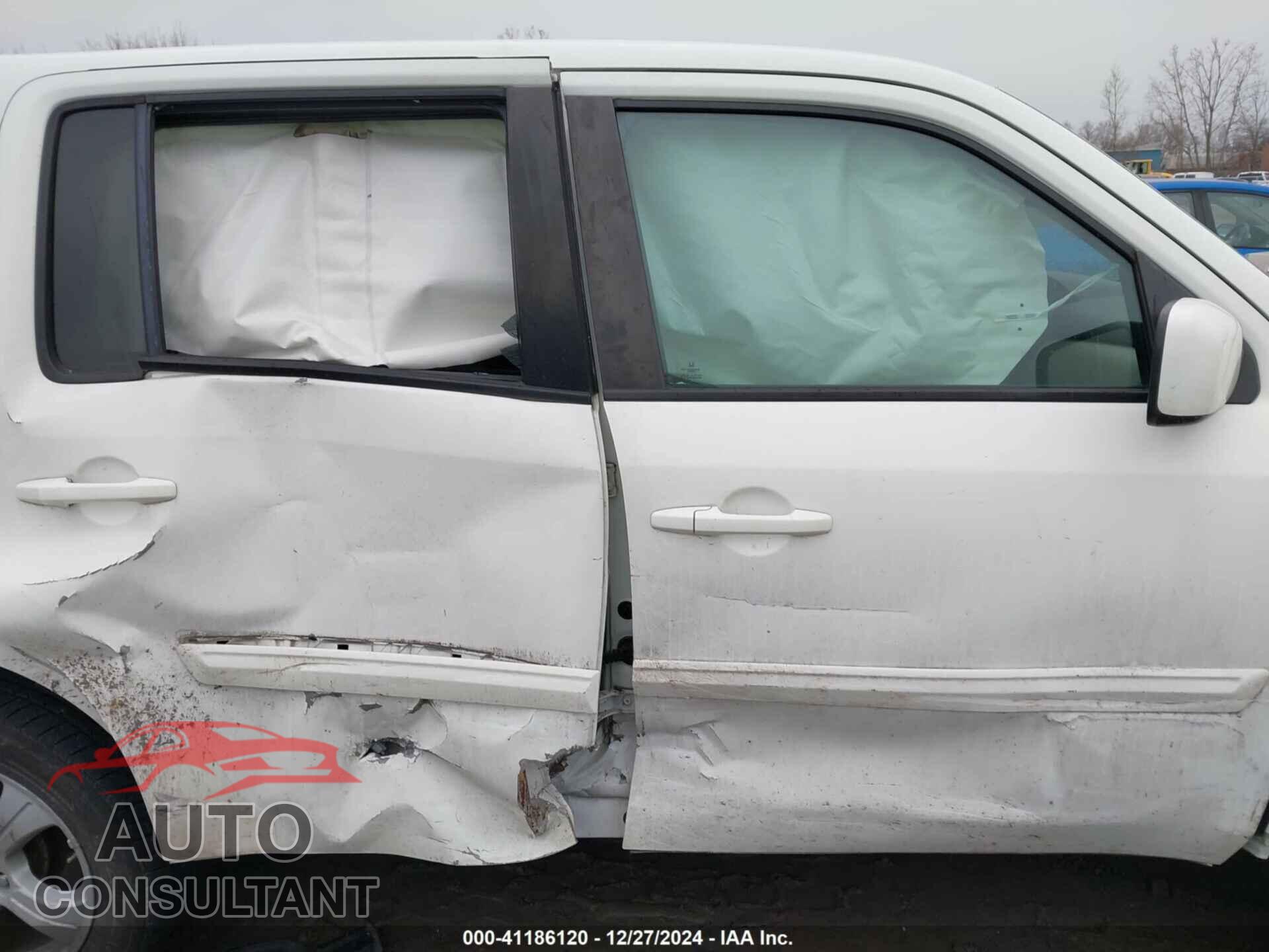 HONDA PILOT 2015 - 5FNYF4H4XFB018564