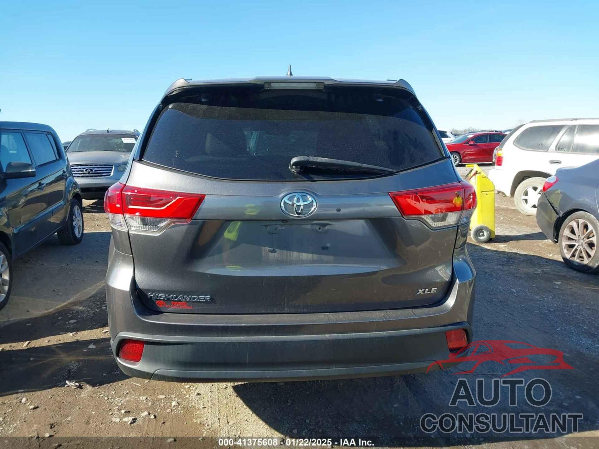TOYOTA HIGHLANDER 2018 - 5TDKZRFH7JS540606