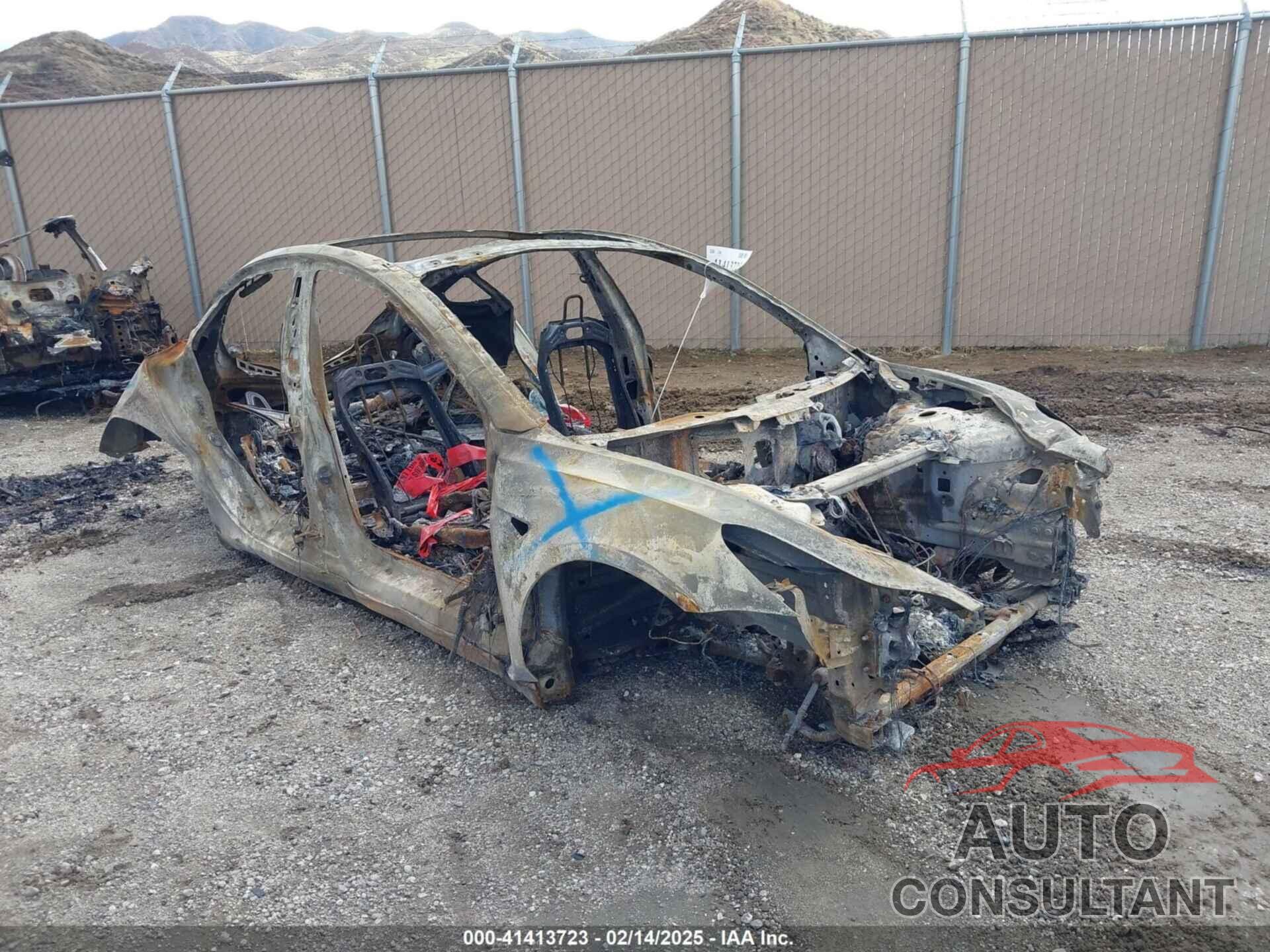 TESLA MODEL 3 2018 - 5YJ3E1EB5JF100466
