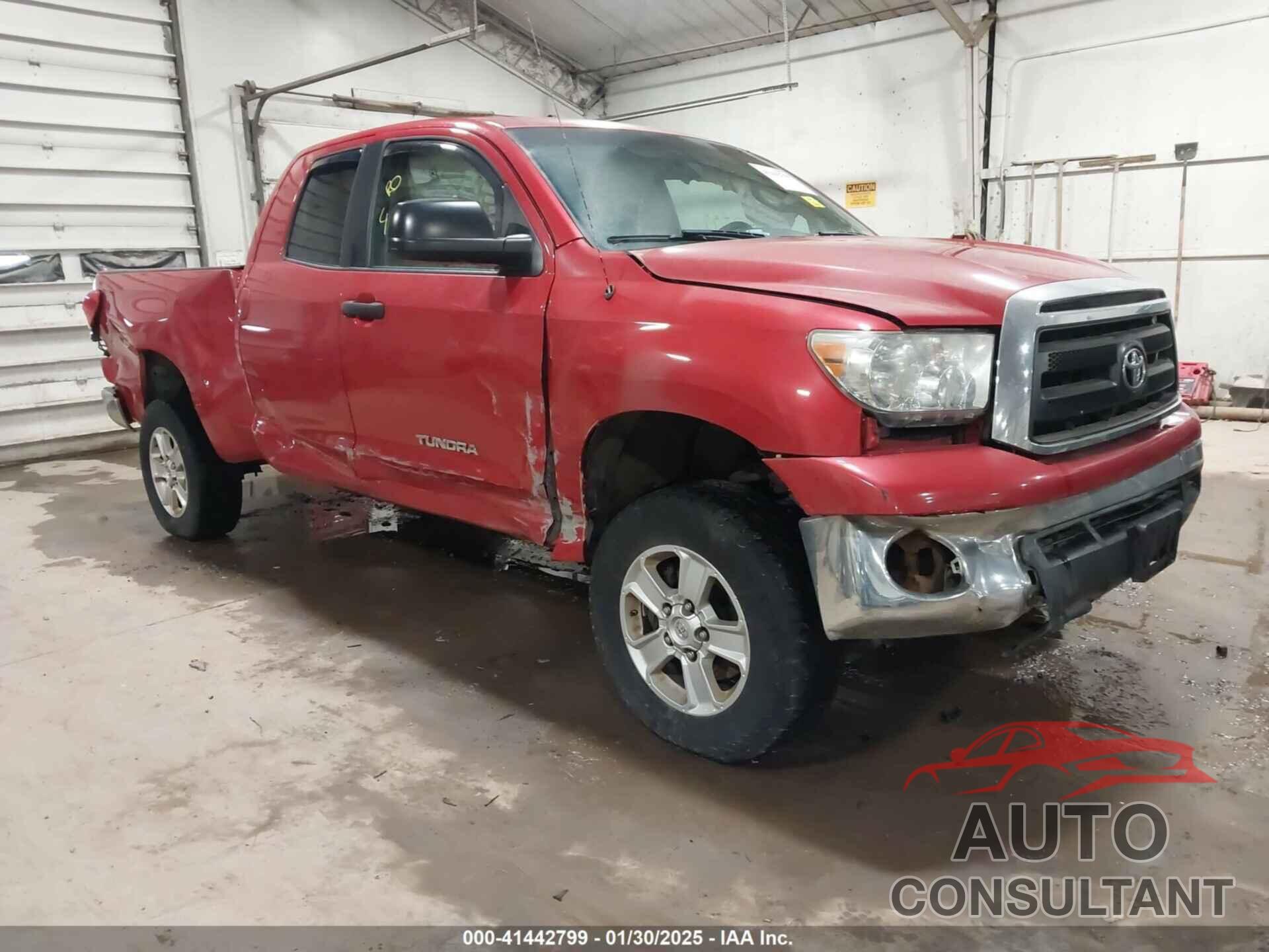 TOYOTA TUNDRA 2011 - 5TFUM5F17BX025121