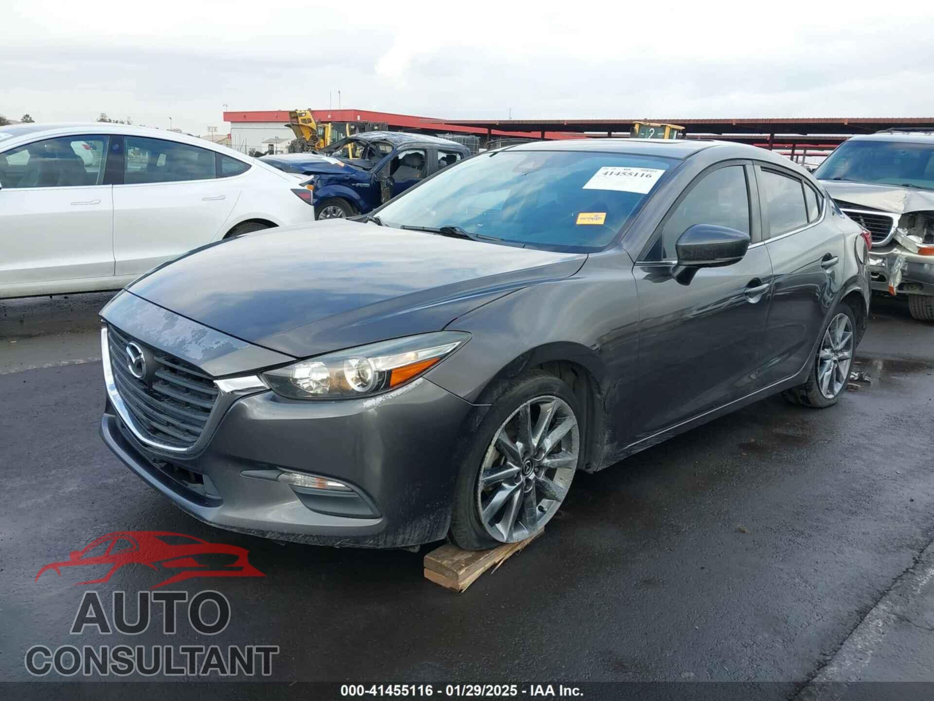 MAZDA MAZDA3 2018 - 3MZBN1V35JM190165