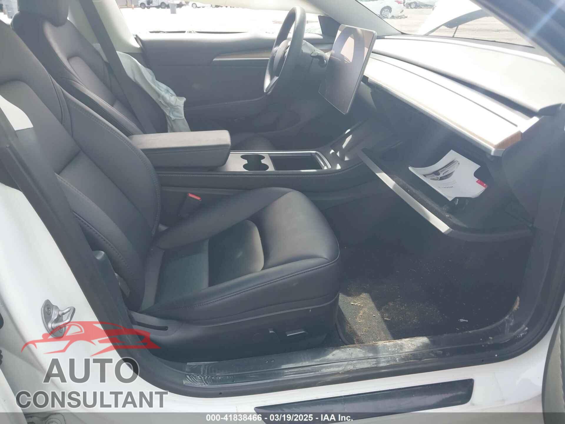 TESLA MODEL 3 2023 - 5YJ3E1EA2PF606563