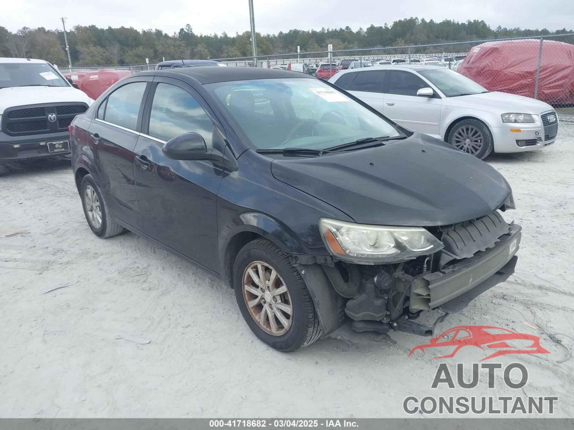 CHEVROLET SONIC 2017 - 1G1JD5SH9H4113208