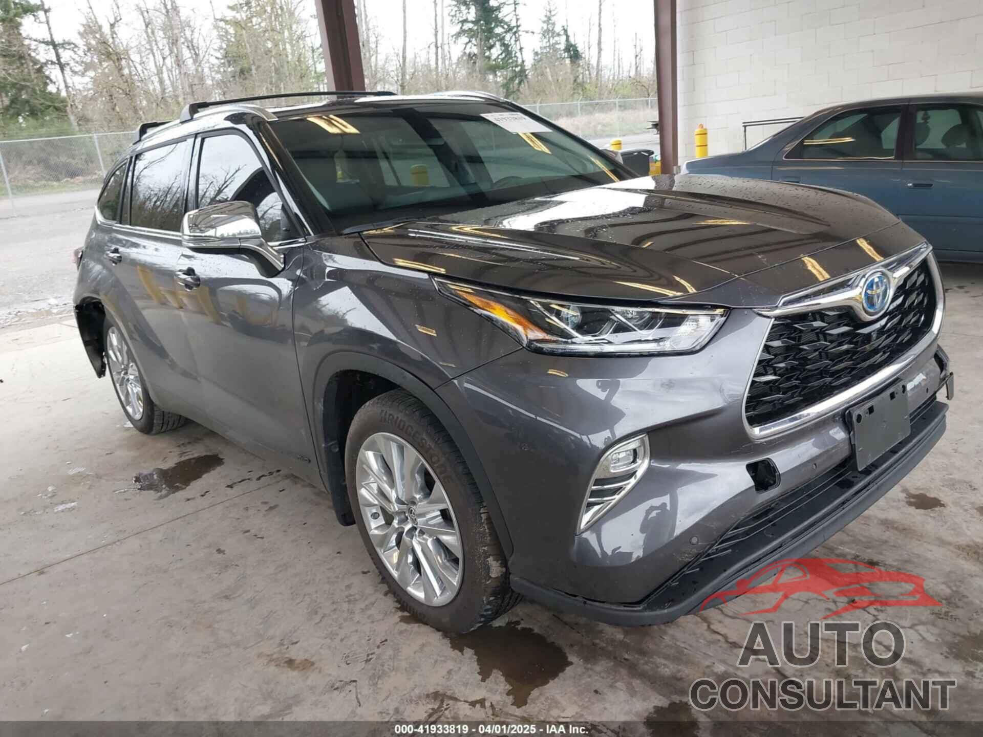TOYOTA HIGHLANDER 2022 - 5TDXBRCH5NS562513