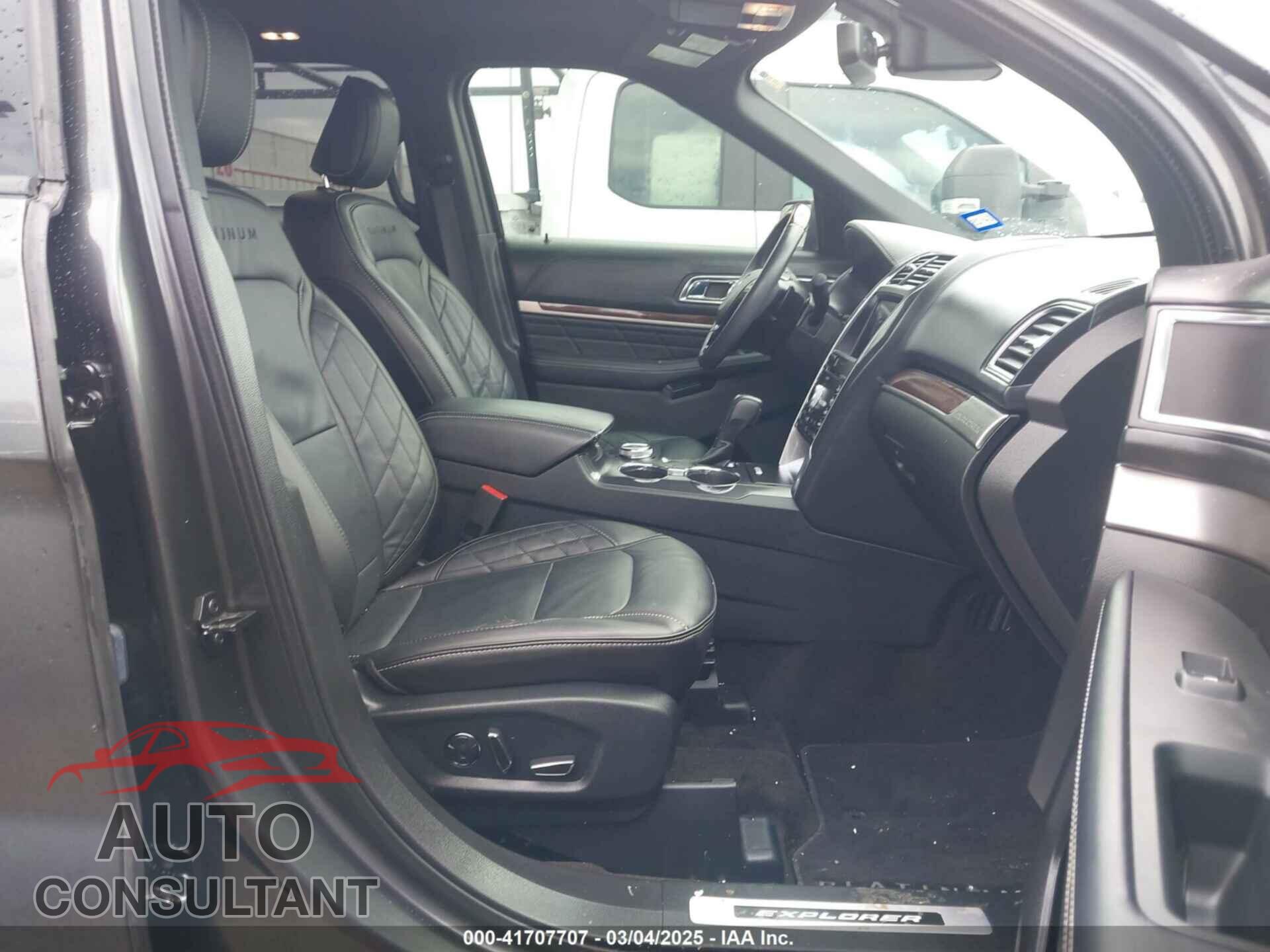 FORD EXPLORER 2018 - 1FM5K8HT7JGB17091