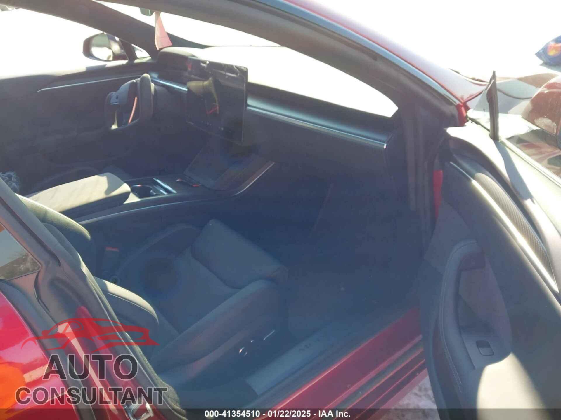 TESLA MODEL S 2024 - 5YJSA1E63RF539252