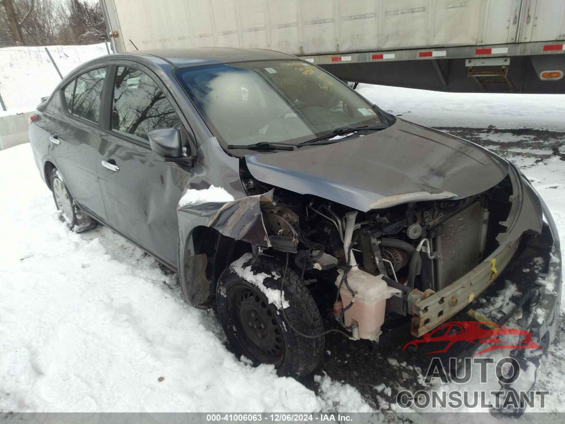 NISSAN VERSA 2018 - 3N1CN7AP2JL832532