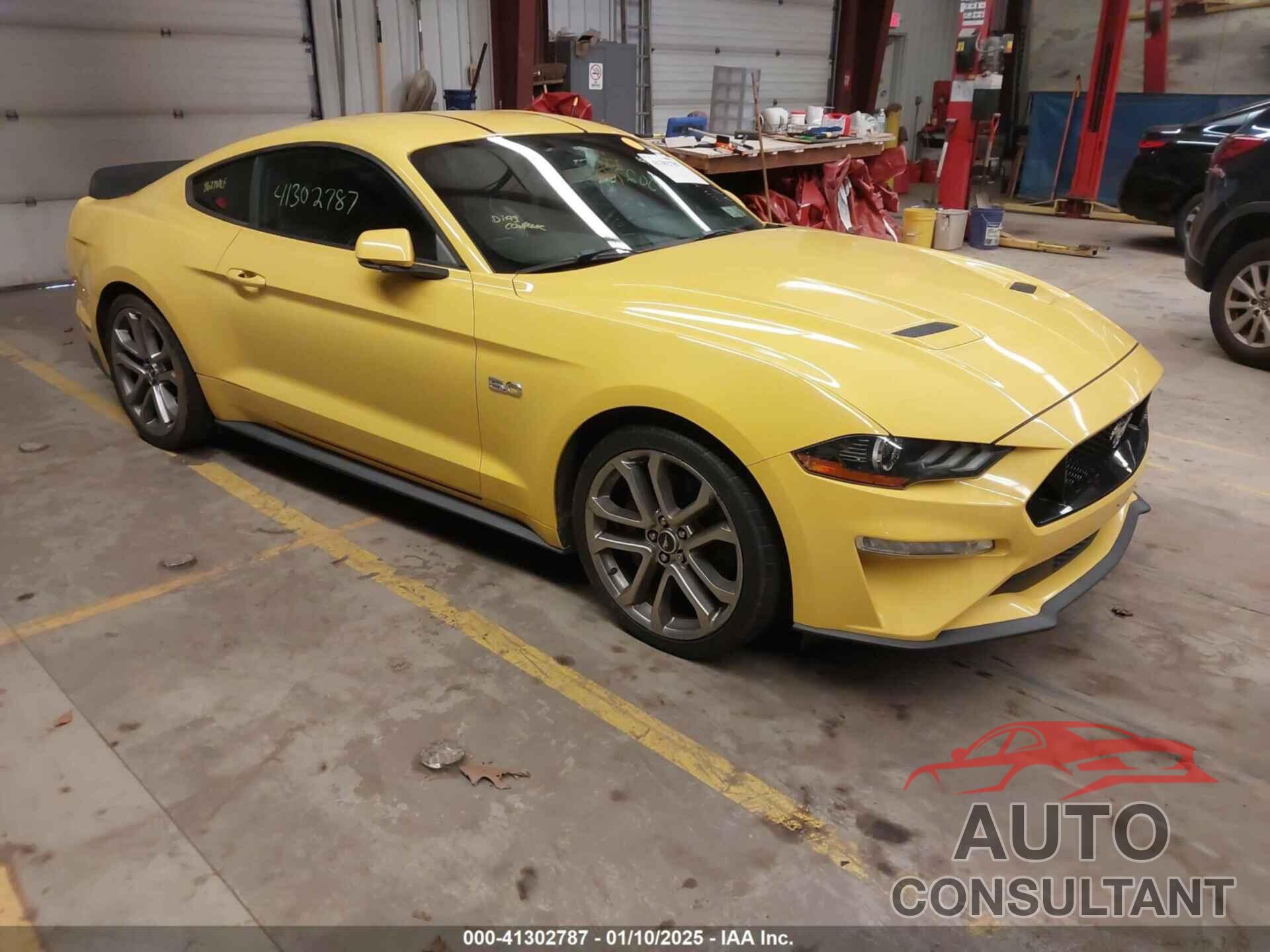 FORD MUSTANG 2018 - 1FA6P8CF2J5107176