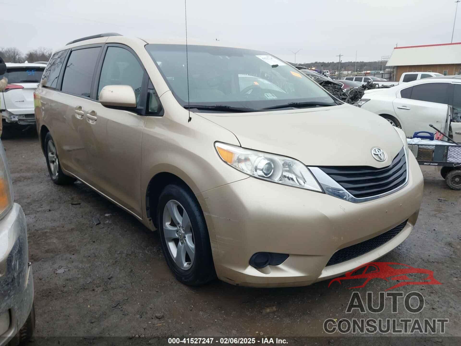 TOYOTA SIENNA 2011 - 5TDKK3DC0BS003599