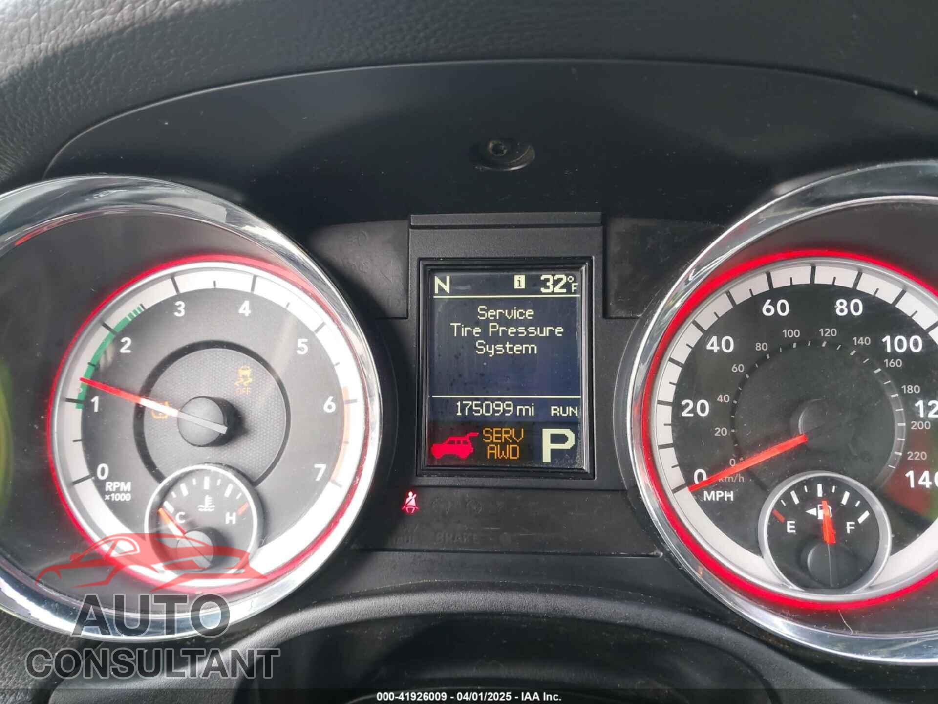 DODGE DURANGO 2013 - 1C4SDJCT8DC557011