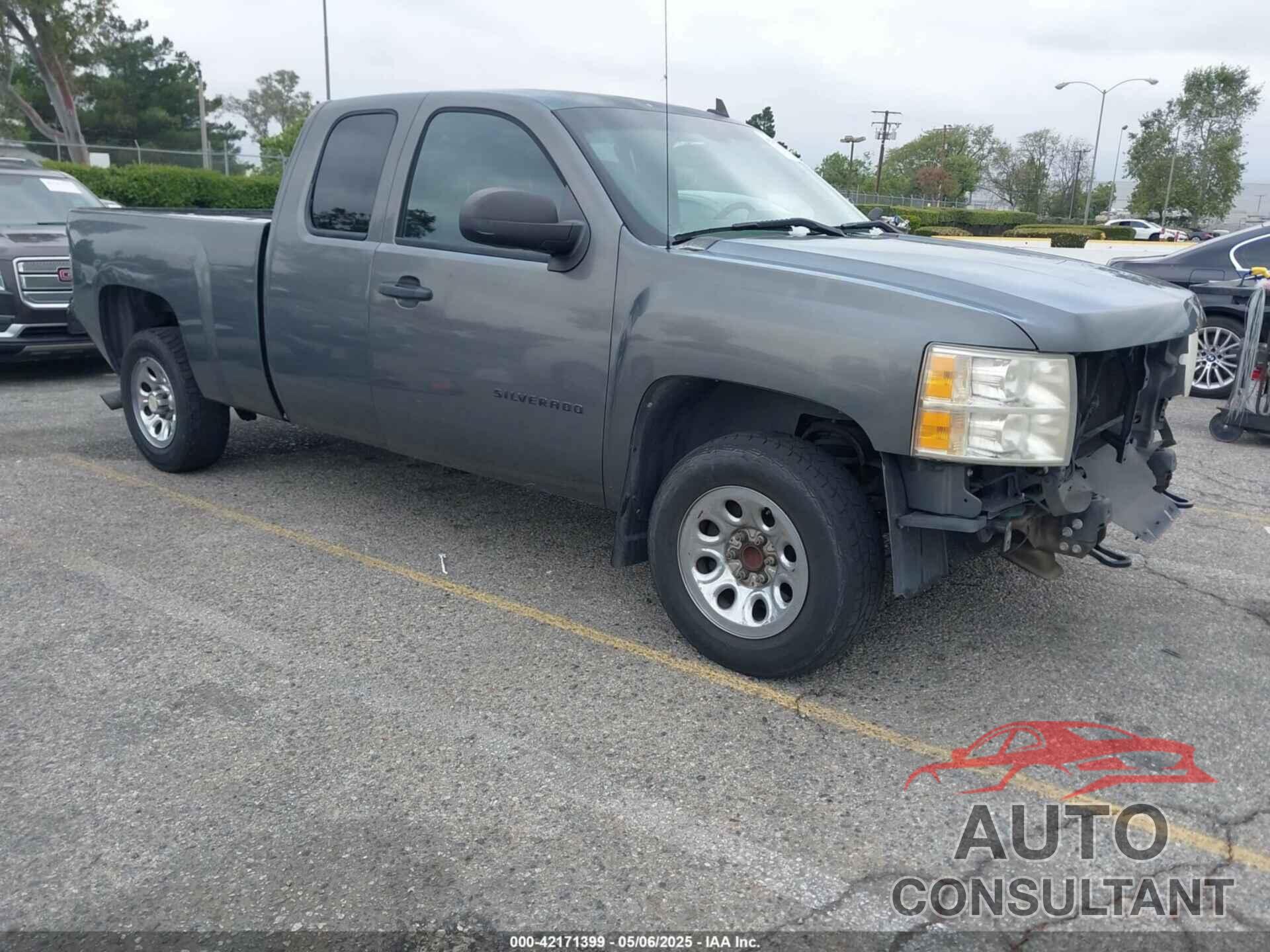 CHEVROLET SILVERADO 1500 2011 - 1GCRCREA8BZ418082
