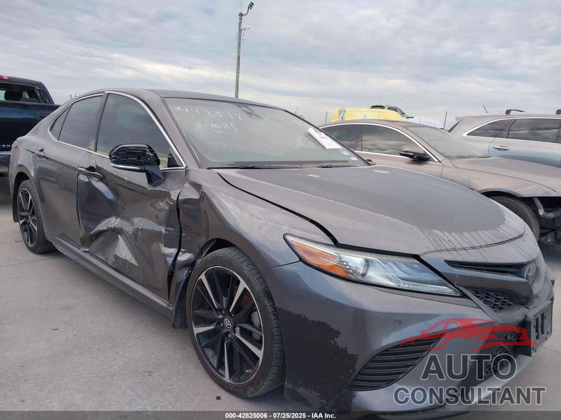 TOYOTA CAMRY 2018 - 4T1B61HK2JU128829