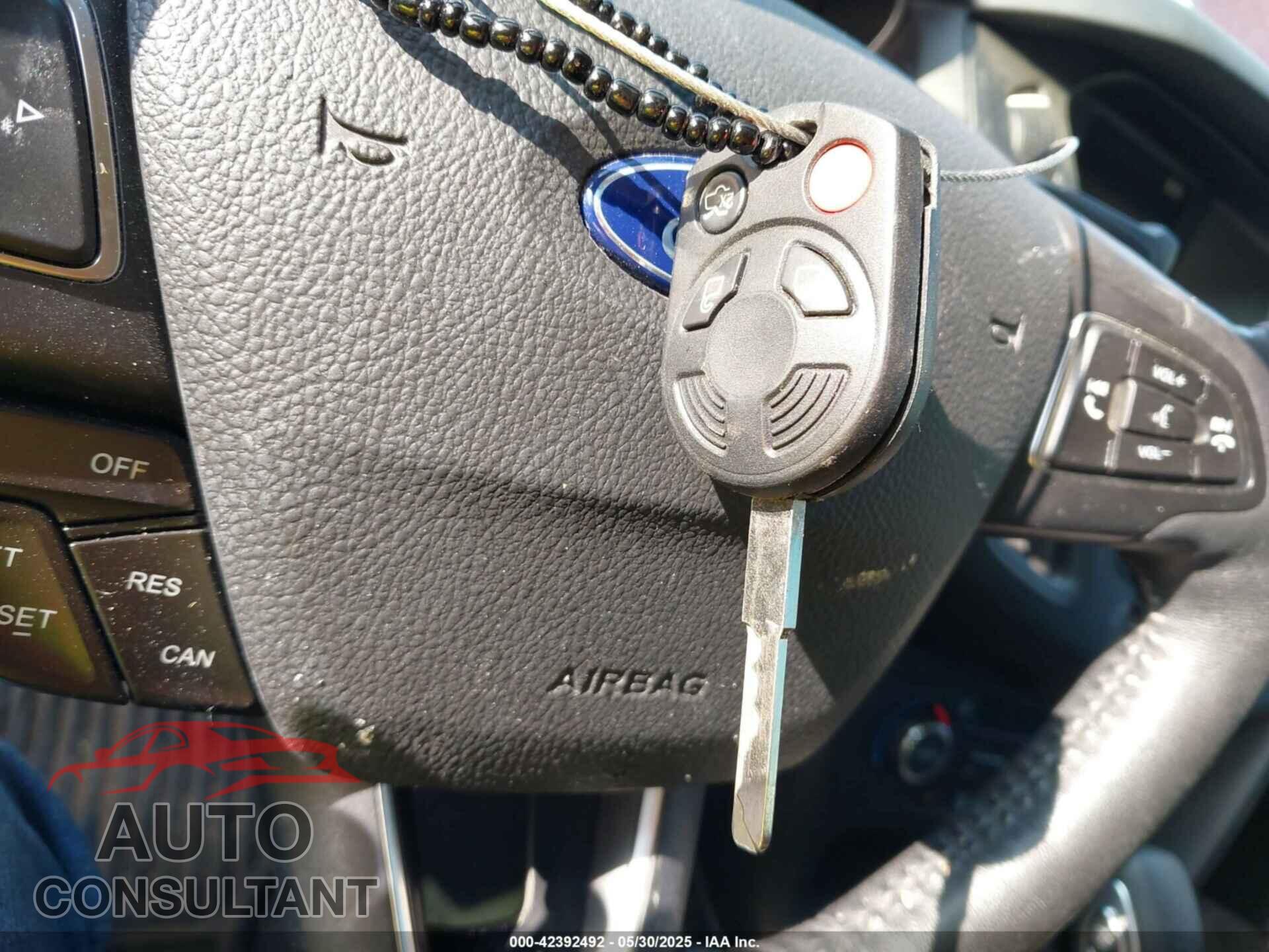 FORD FOCUS 2017 - 1FADP3FE3HL263455