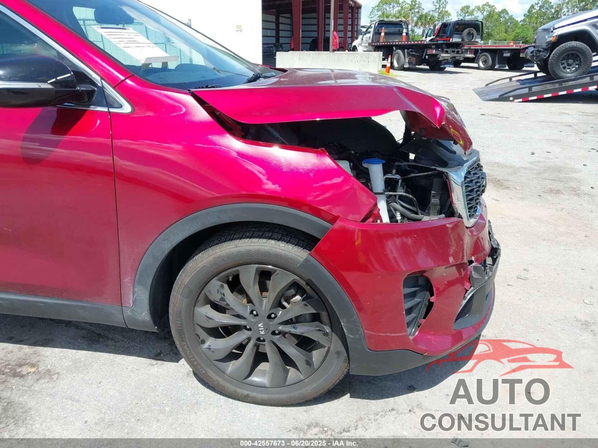 KIA SORENTO 2019 - 5XYPG4A54KG600304