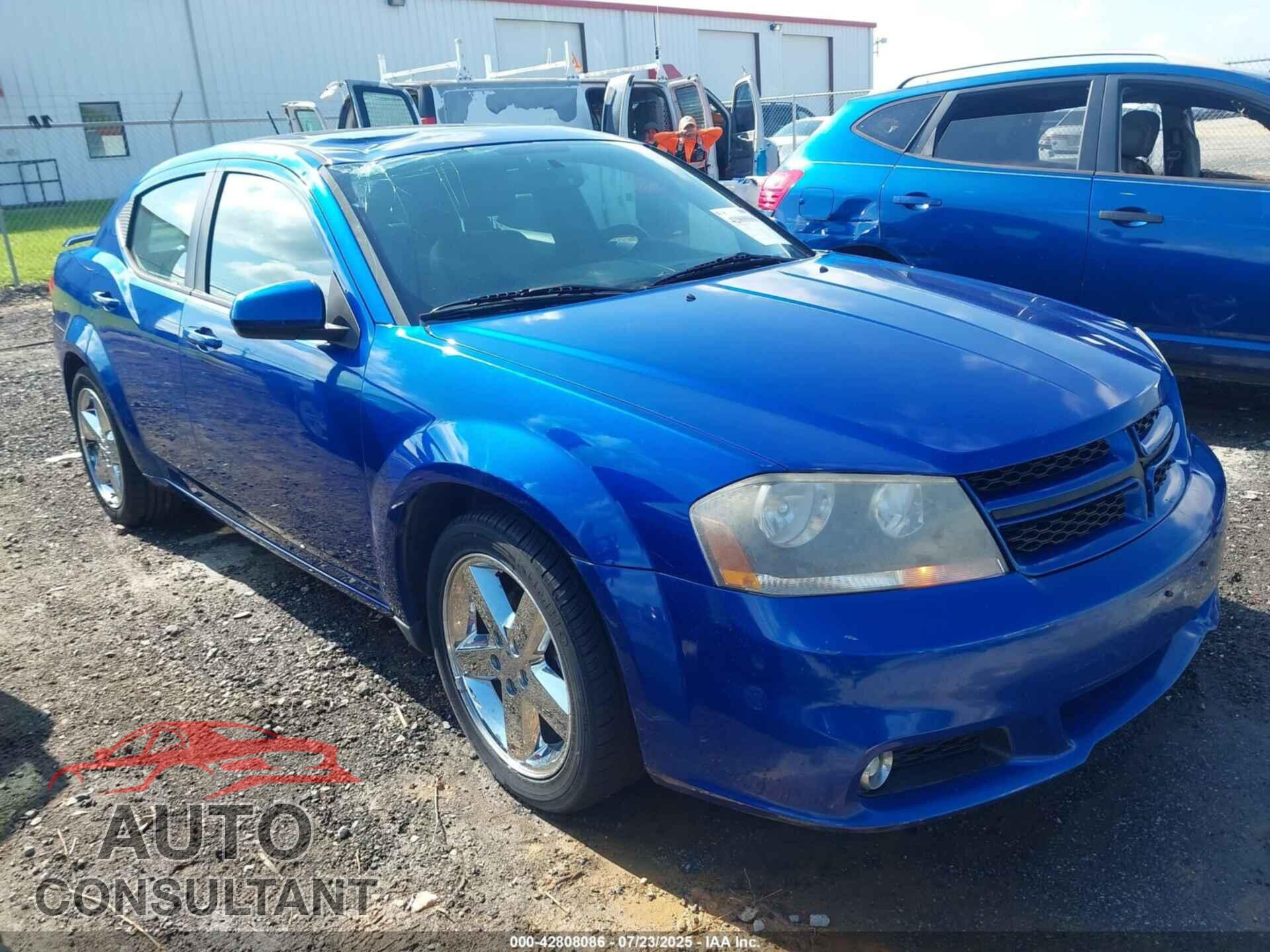 DODGE AVENGER 2013 - 1C3CDZCB6DN556880
