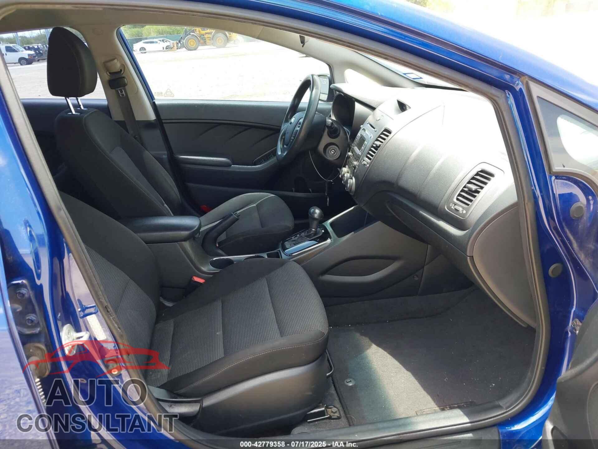 KIA FORTE 2017 - 3KPFK4A72HE042017