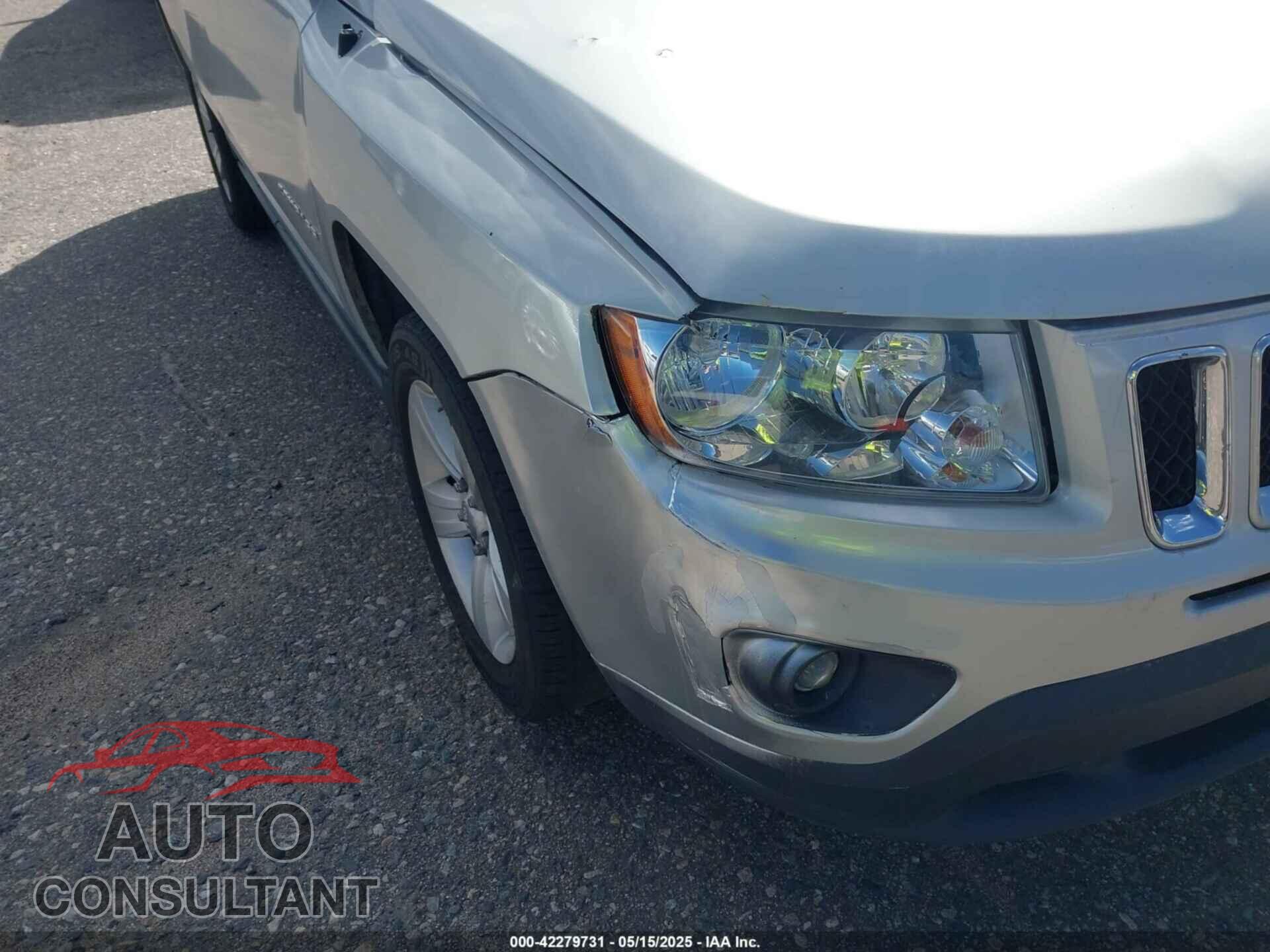 JEEP COMPASS 2011 - 1J4NT1FA4BD143977