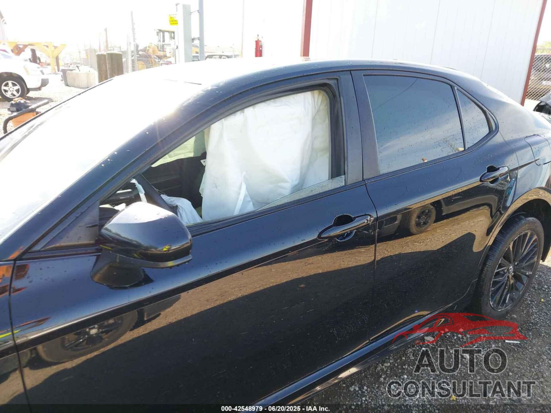 TOYOTA CAMRY 2019 - 4T1B11HK3KU275516