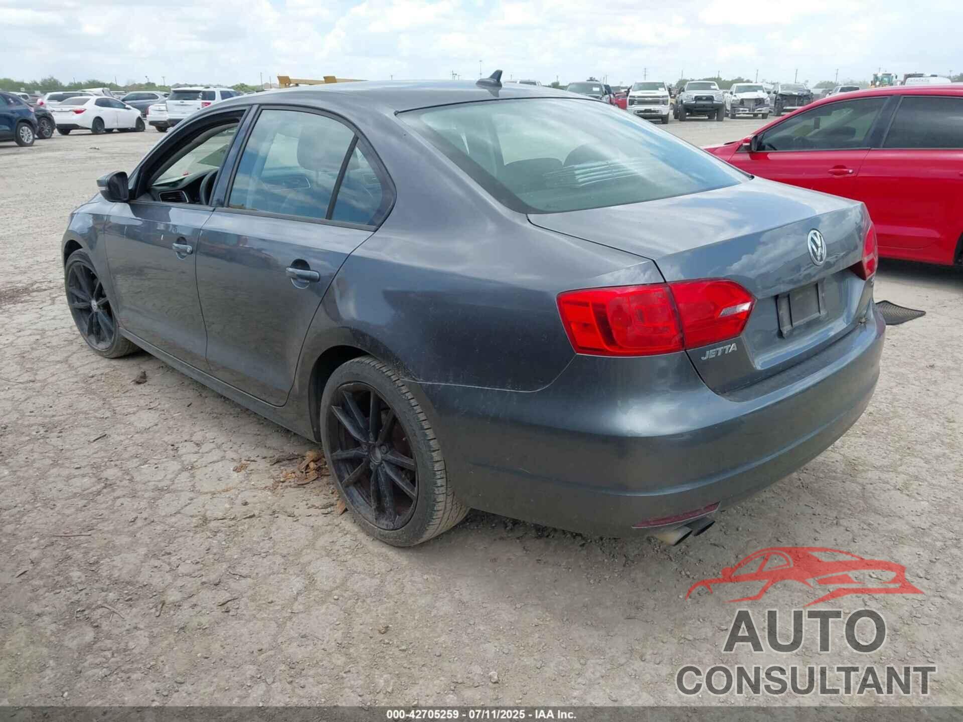 VOLKSWAGEN JETTA 2014 - 3VWD17AJXEM249213