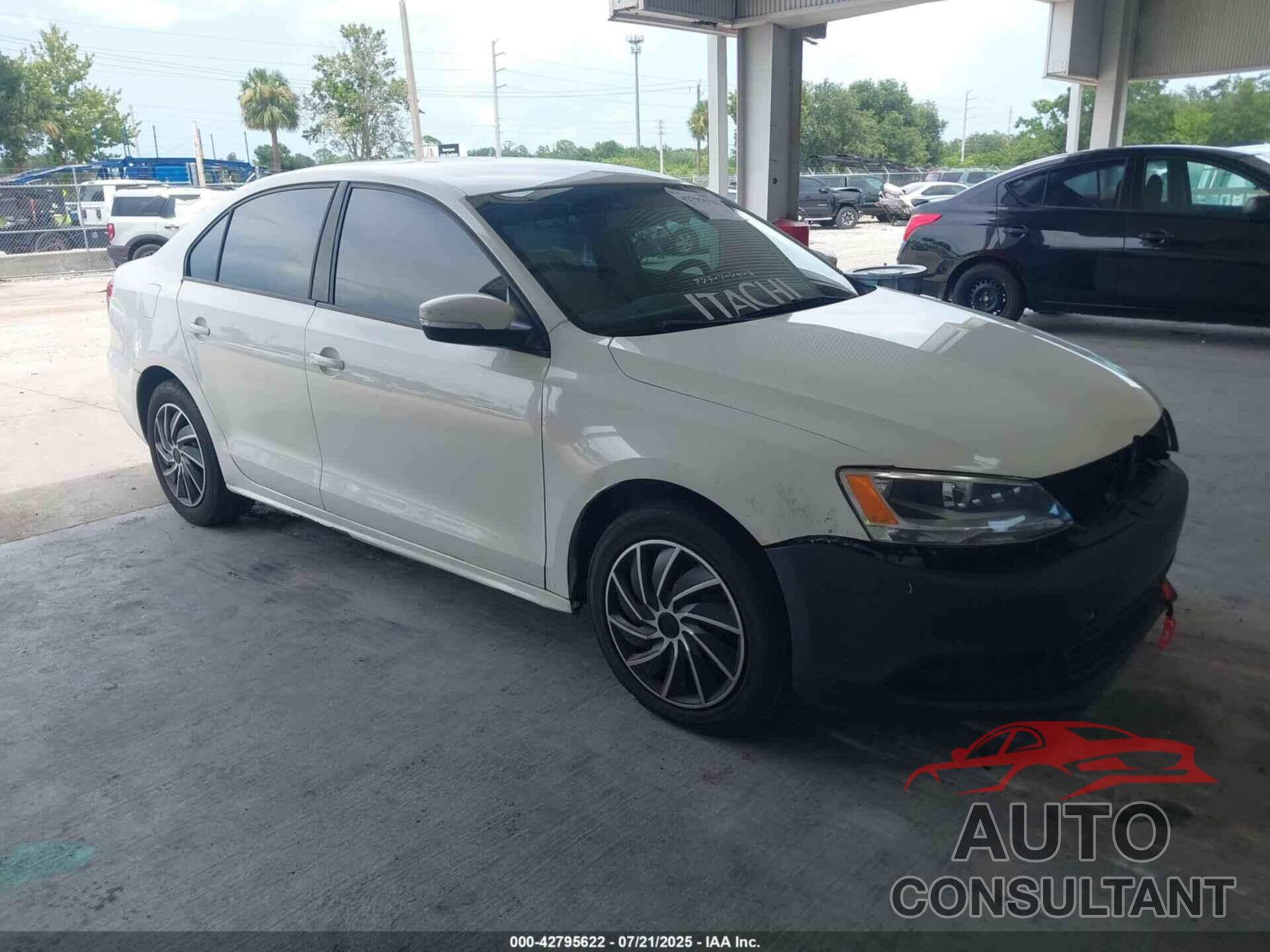 VOLKSWAGEN JETTA 2012 - 3VWDX7AJ8CM455044