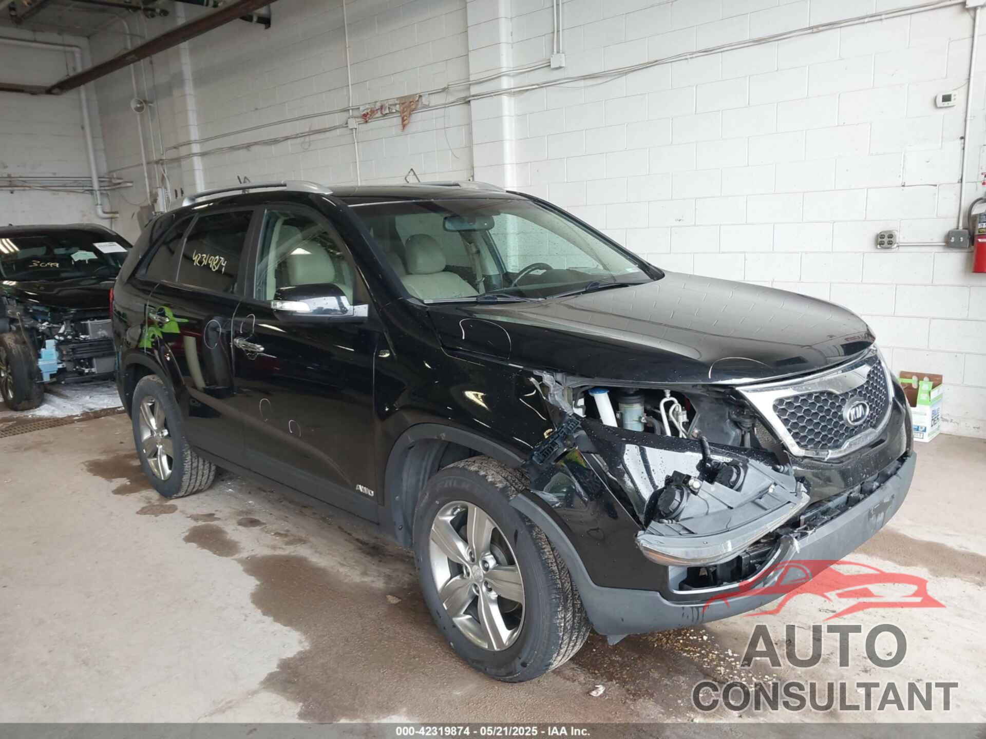 KIA SORENTO 2013 - 5XYKUCA66DG399756