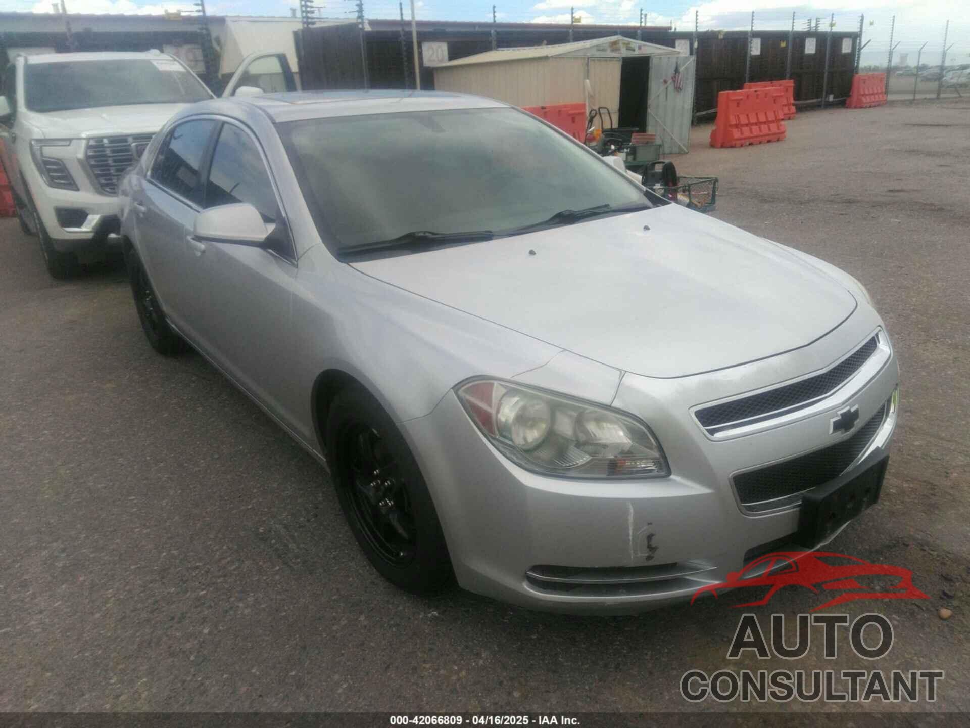 CHEVROLET MALIBU 2010 - 1G1ZC5EB3AF250832