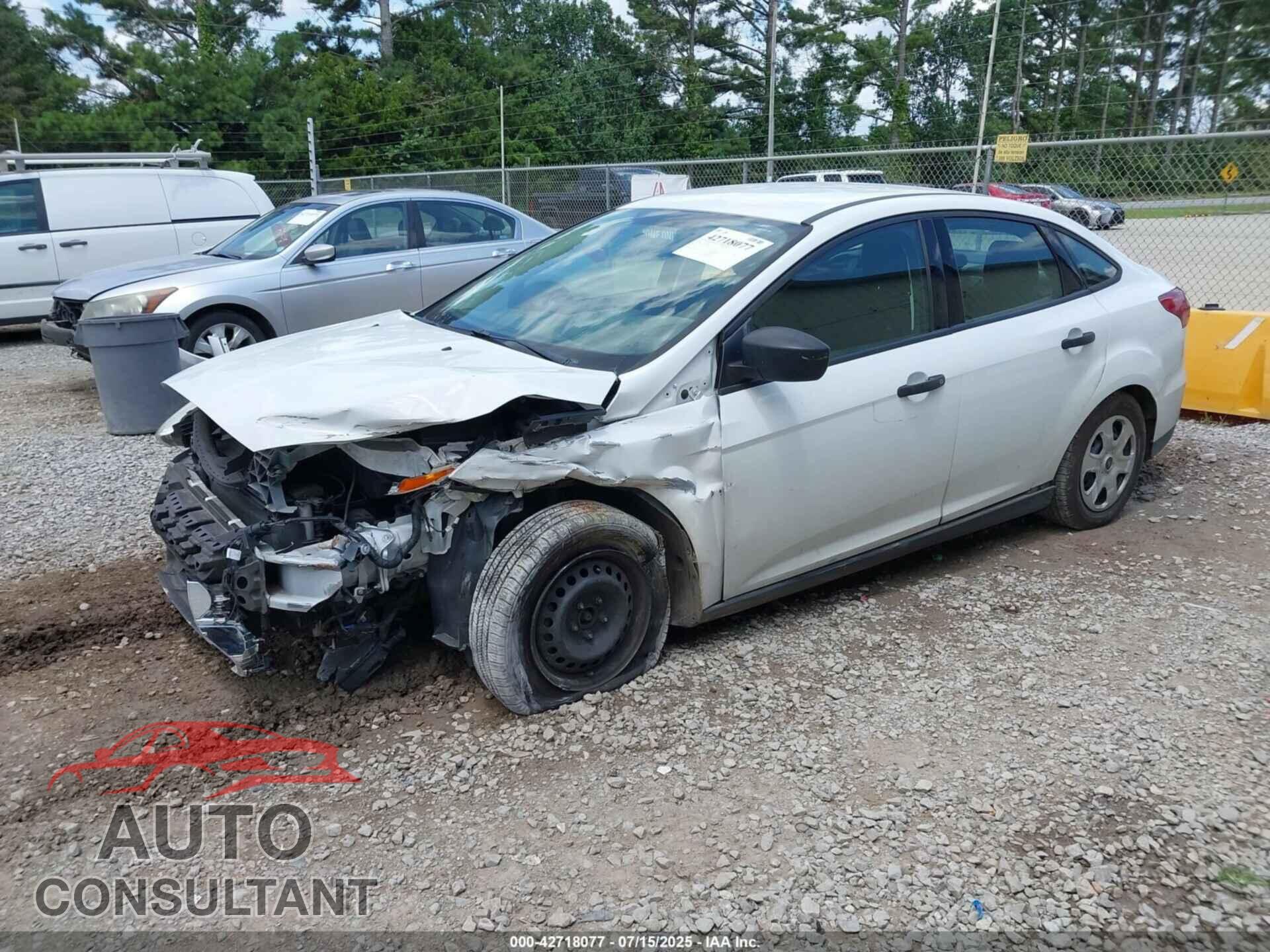 FORD FOCUS 2016 - 1FADP3E23GL294694