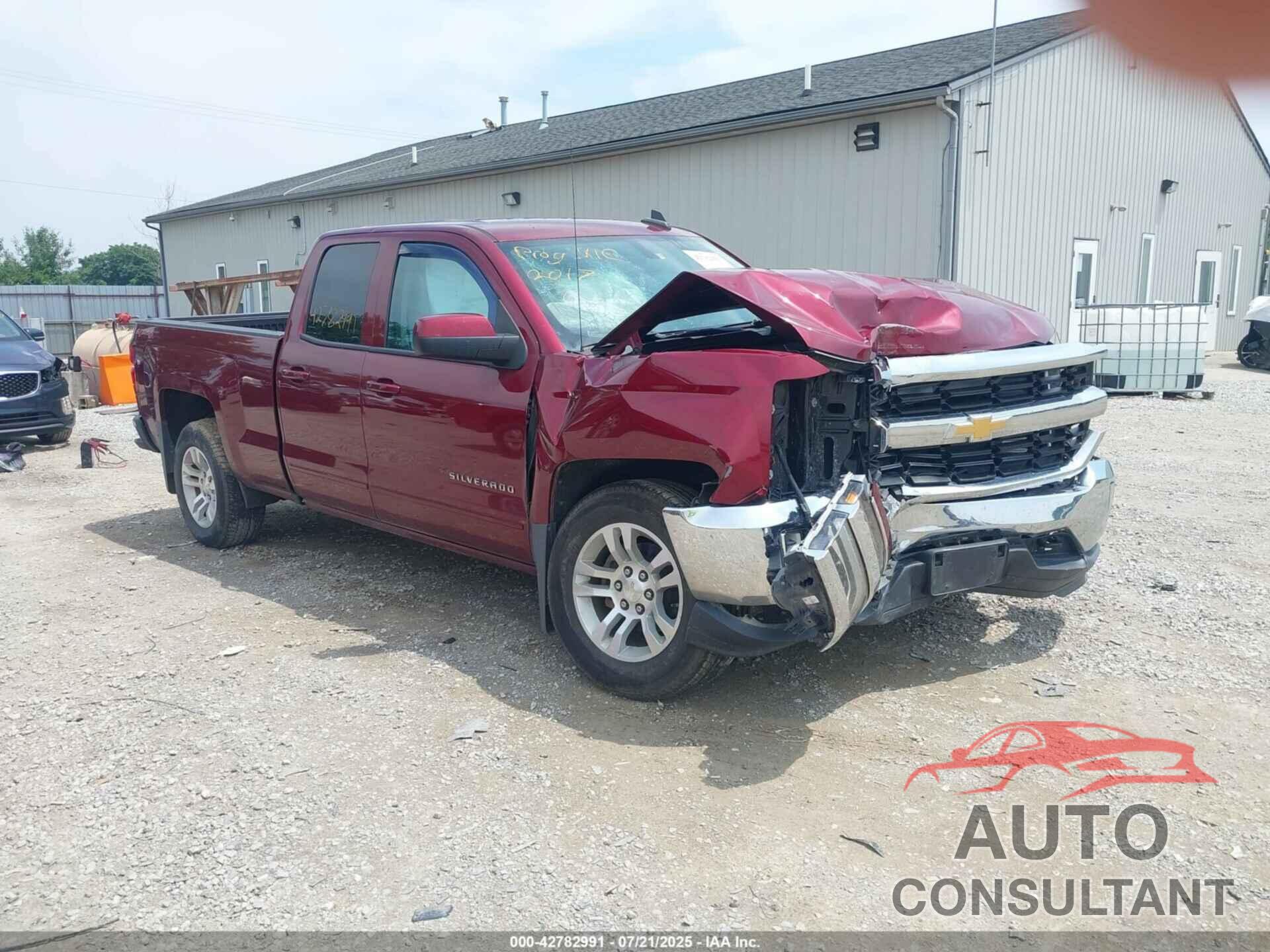 CHEVROLET SILVERADO 1500 2017 - 1GCVKREC8HZ124211