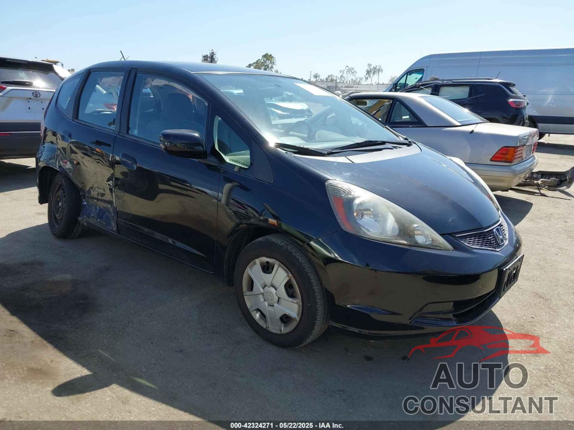 HONDA FIT 2013 - JHMGE8G30DC027345