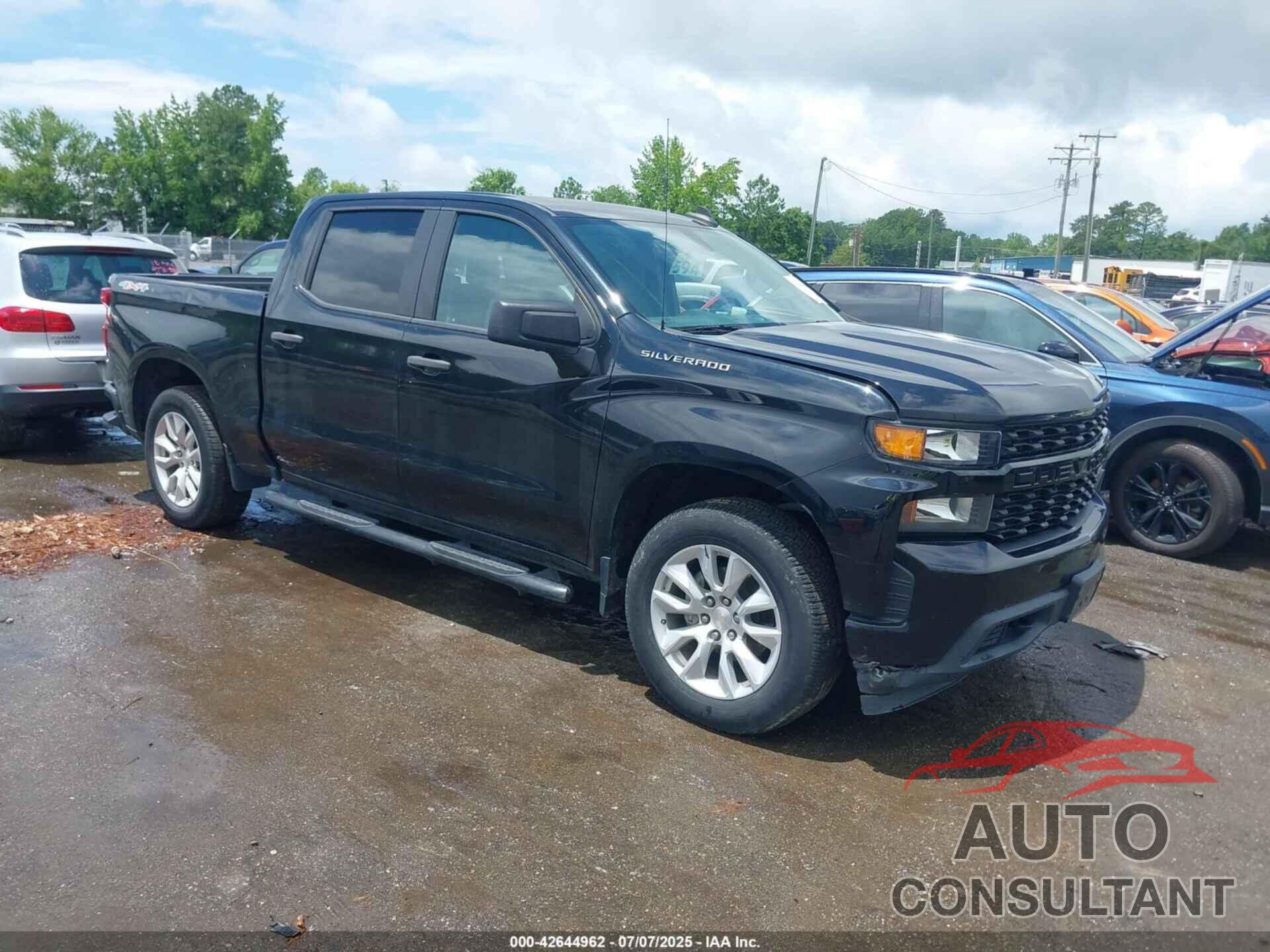 CHEVROLET SILVERADO 1500 2021 - 3GCPYBEK9MG359801