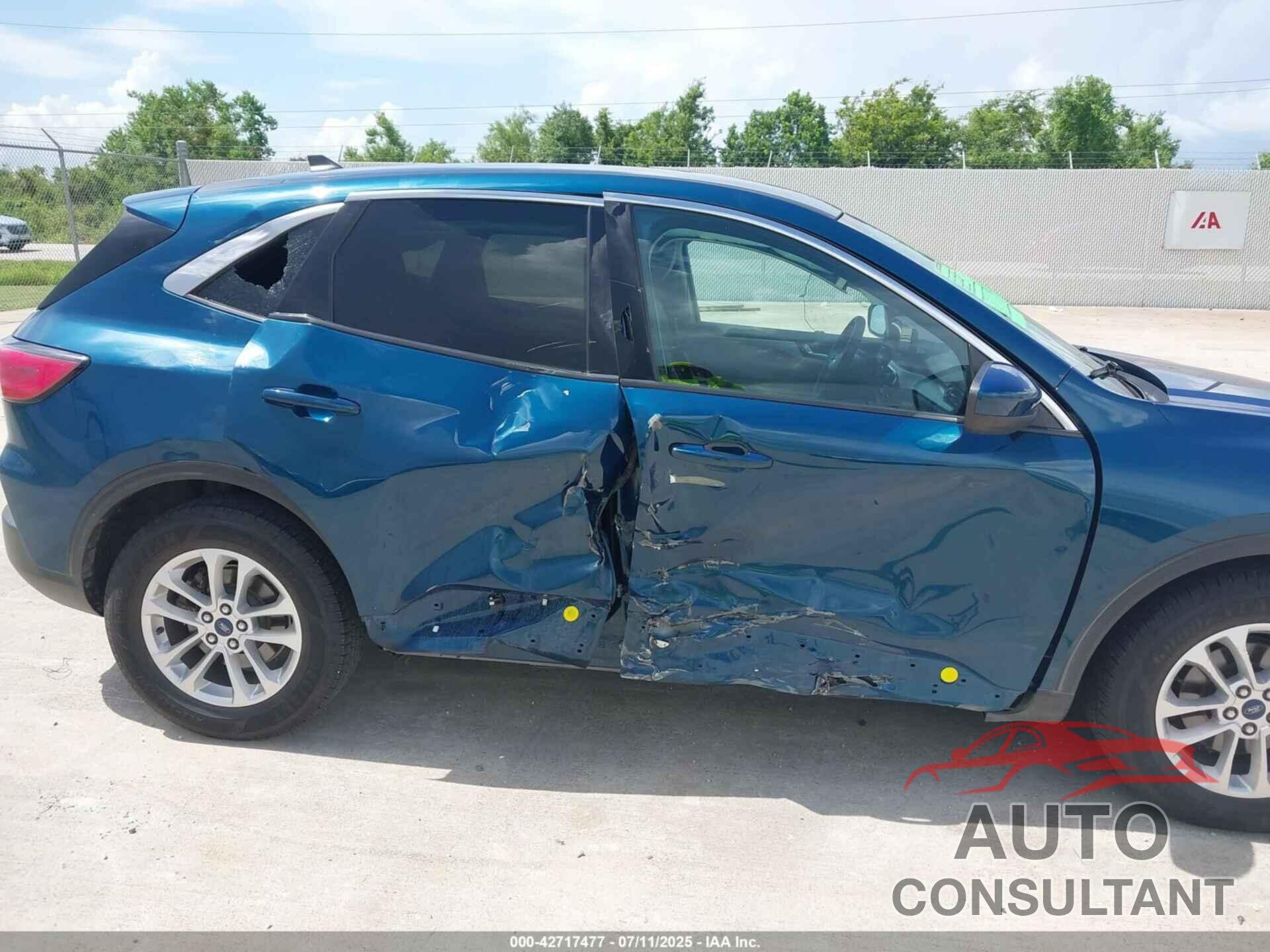 FORD ESCAPE 2020 - 1FMCU0G67LUB01931