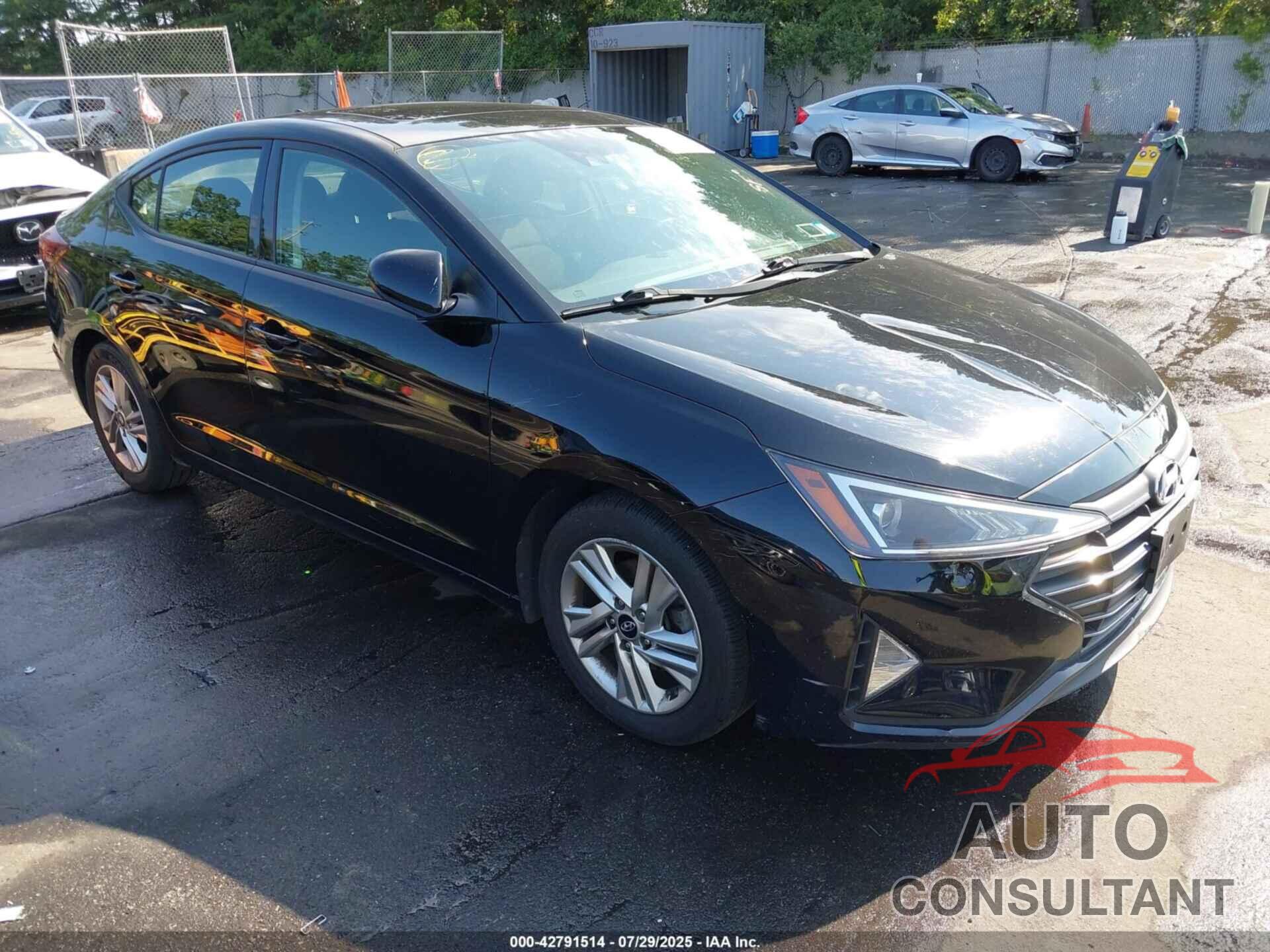 HYUNDAI ELANTRA 2020 - KMHD84LFXLU985739
