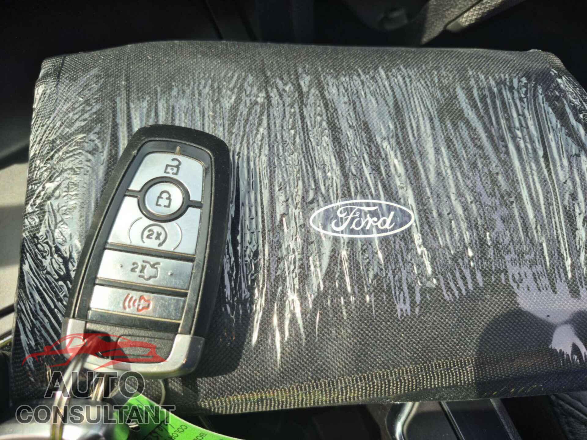 FORD EXPLORER 2018 - 1FM5K8D80JGB48121