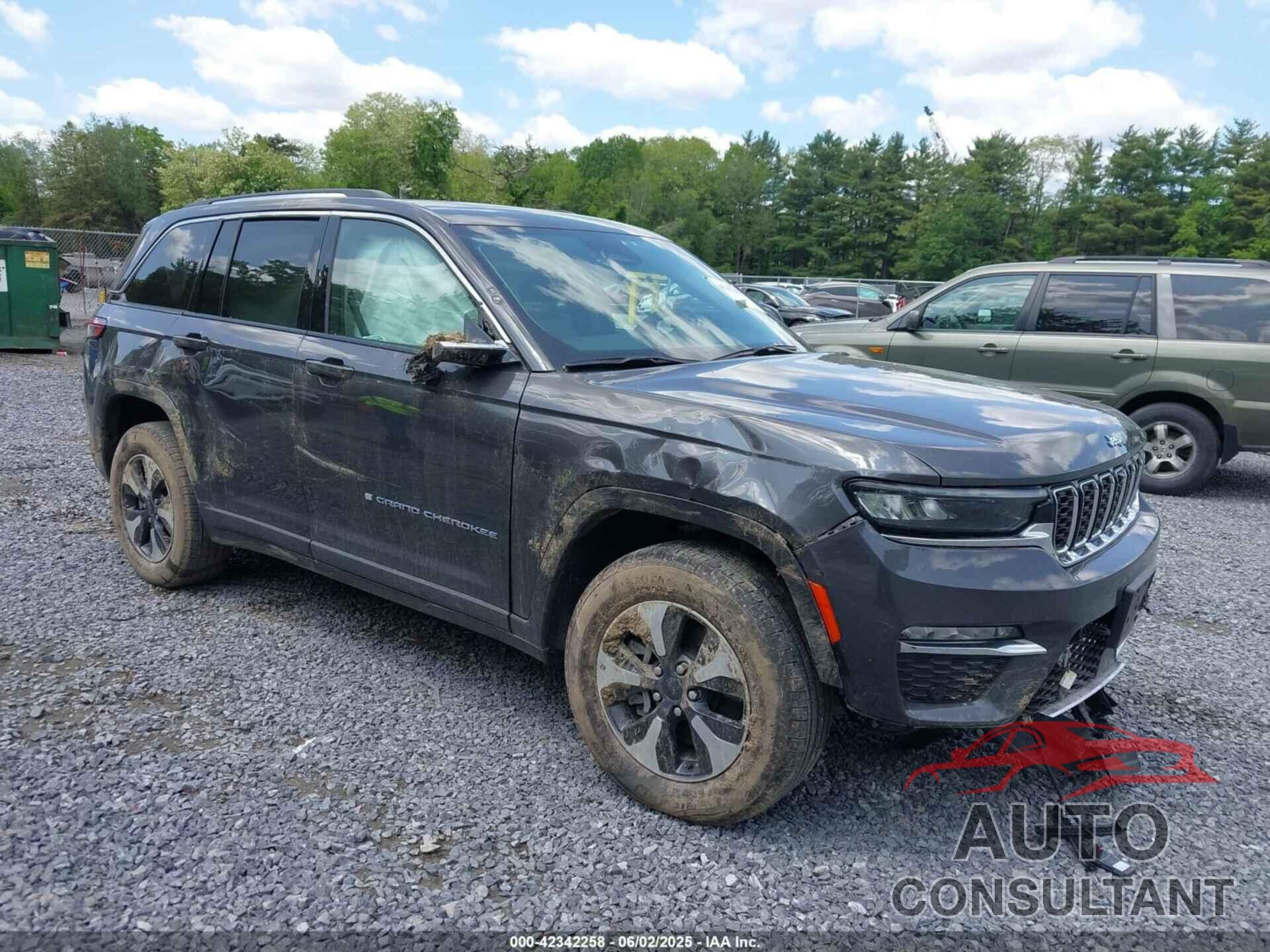 JEEP GRAND CHEROKEE 4XE 2023 - 1C4RJYB68PC665709