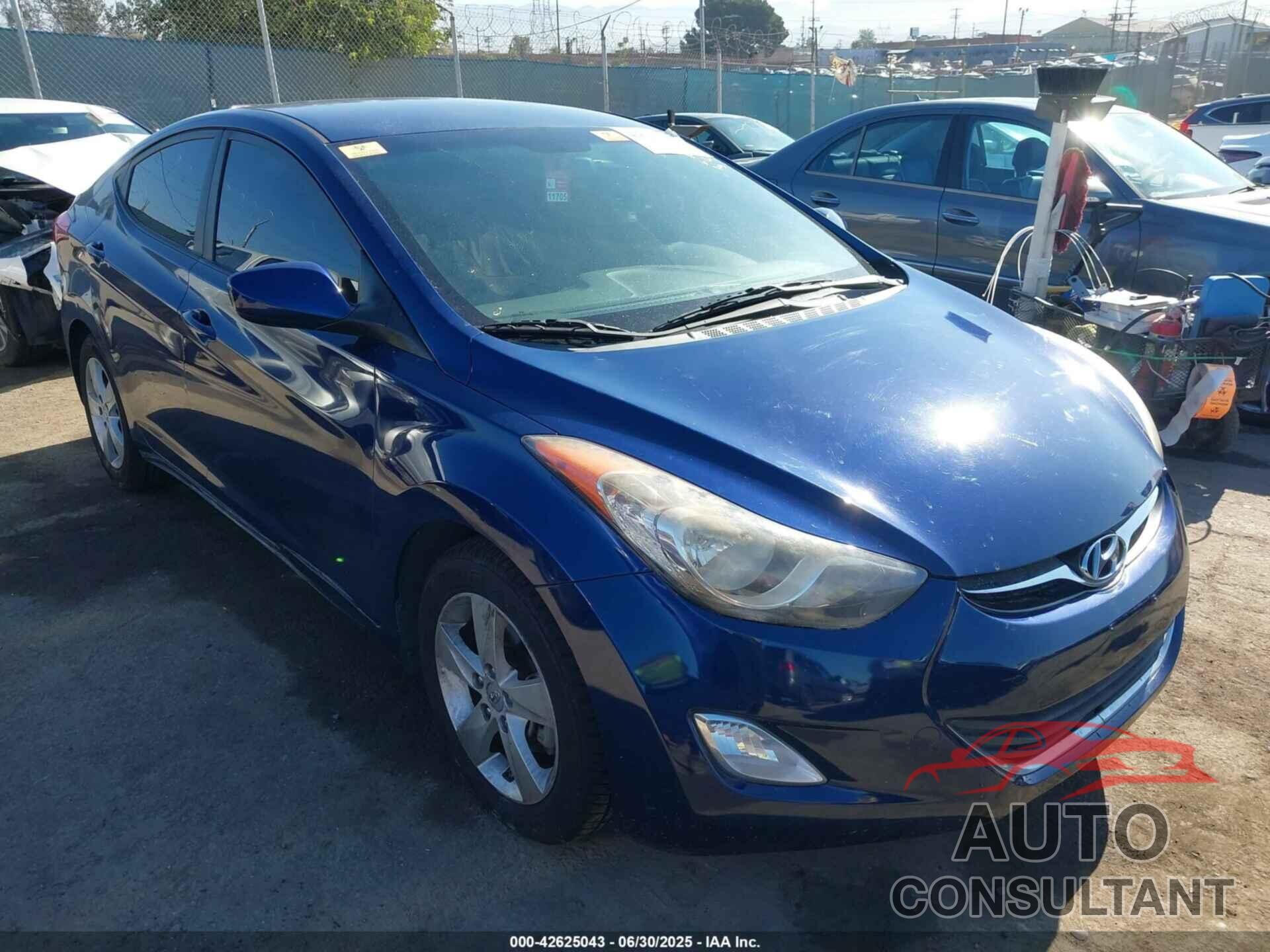 HYUNDAI ELANTRA 2013 - KMHDH4AE3DU711312