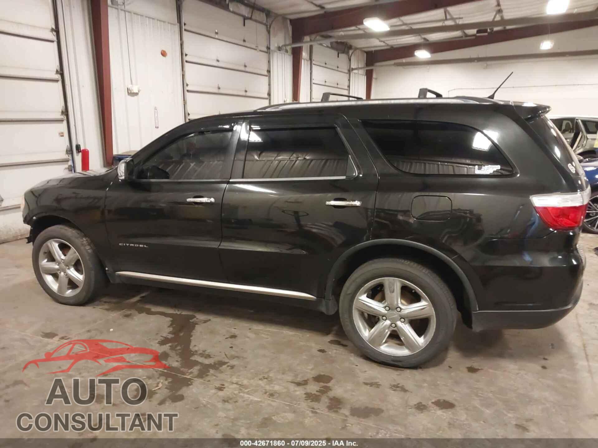 DODGE DURANGO 2013 - 1C4RDJEG9DC616565