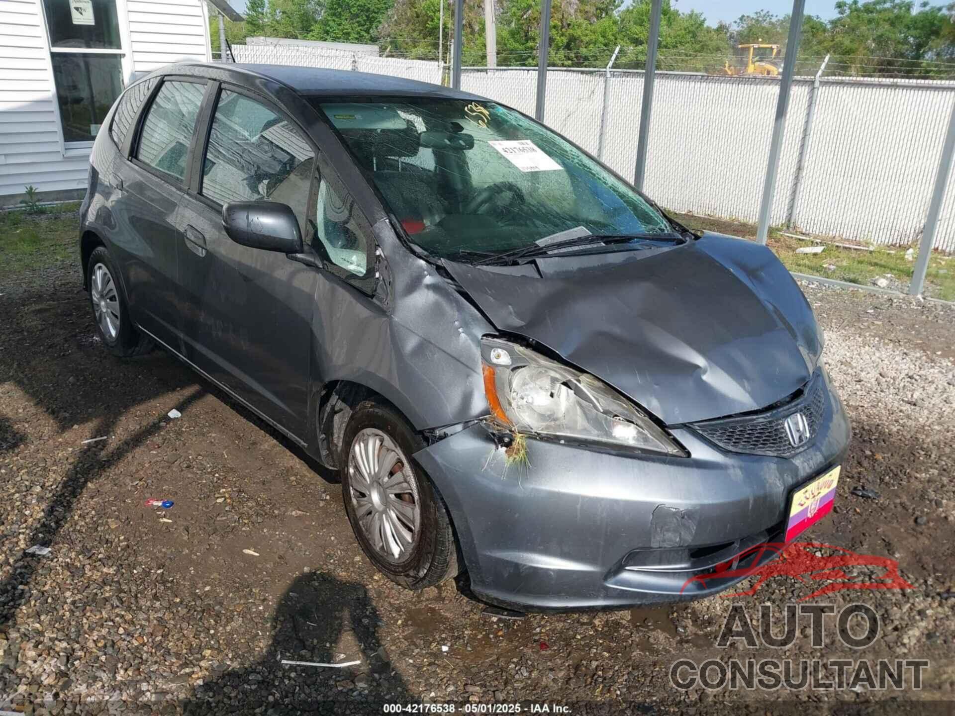 HONDA FIT 2011 - JHMGE8H31BS011317